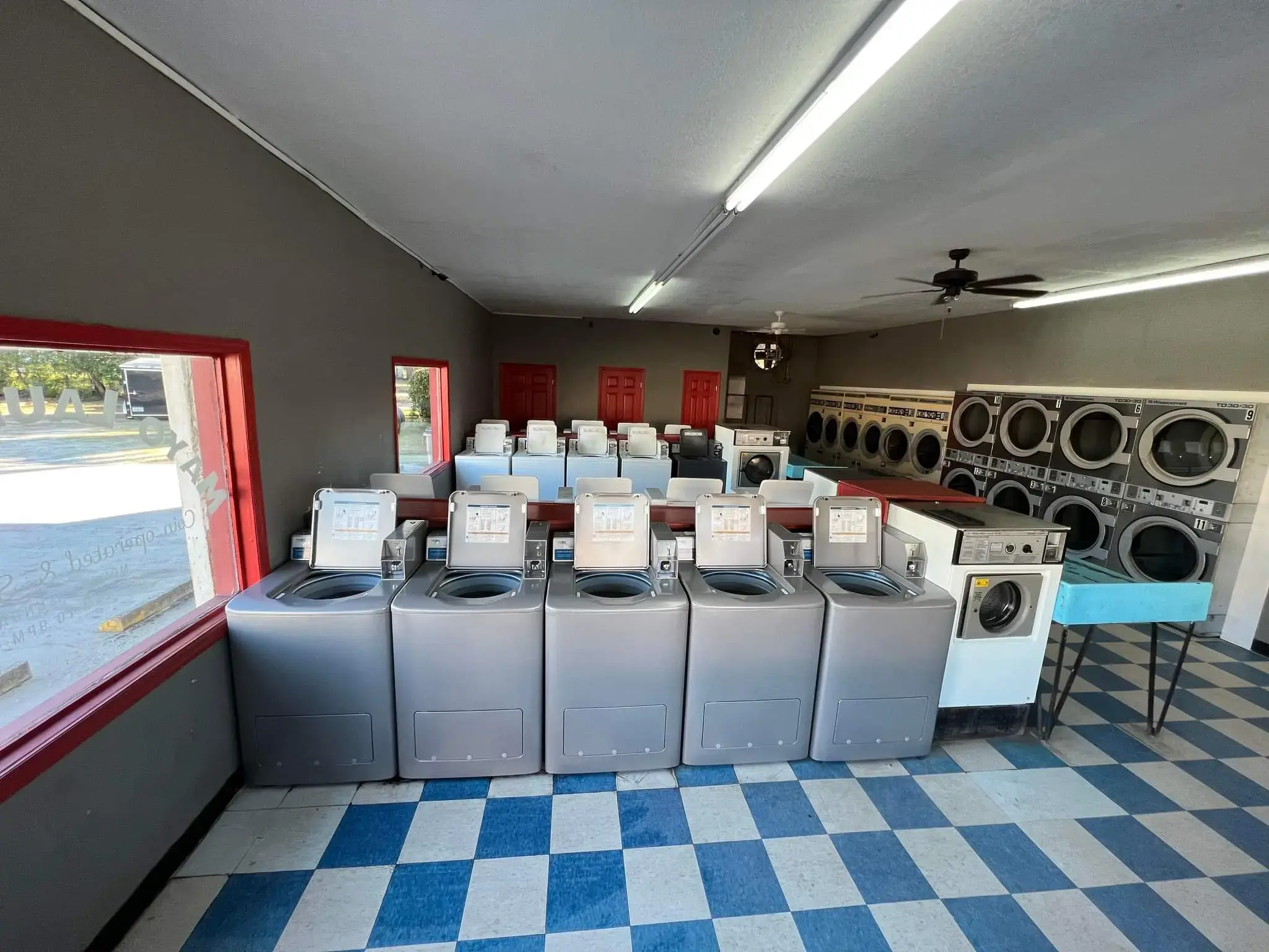 Mayo Laundromat thumbnail 10