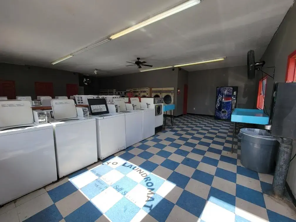 Mayo Laundromat thumbnail 8