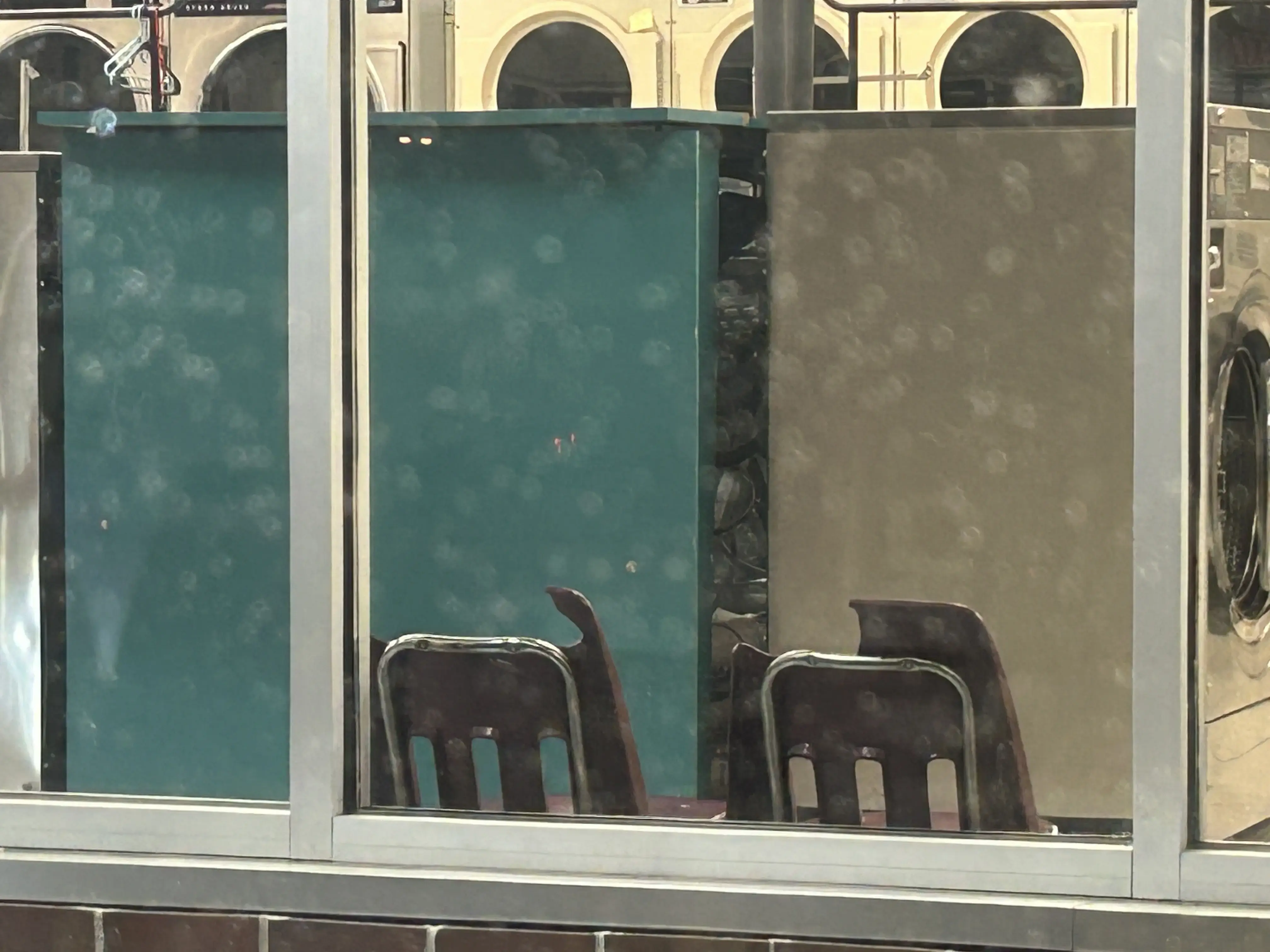 Maytag Coin Laundry thumbnail 10