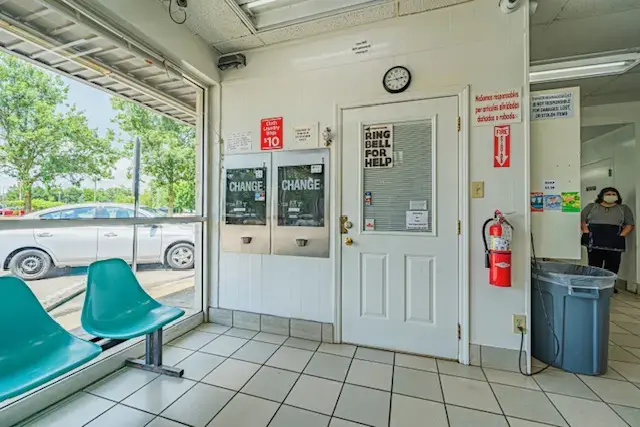 Maytag Coin Laundry of Raleigh thumbnail 4