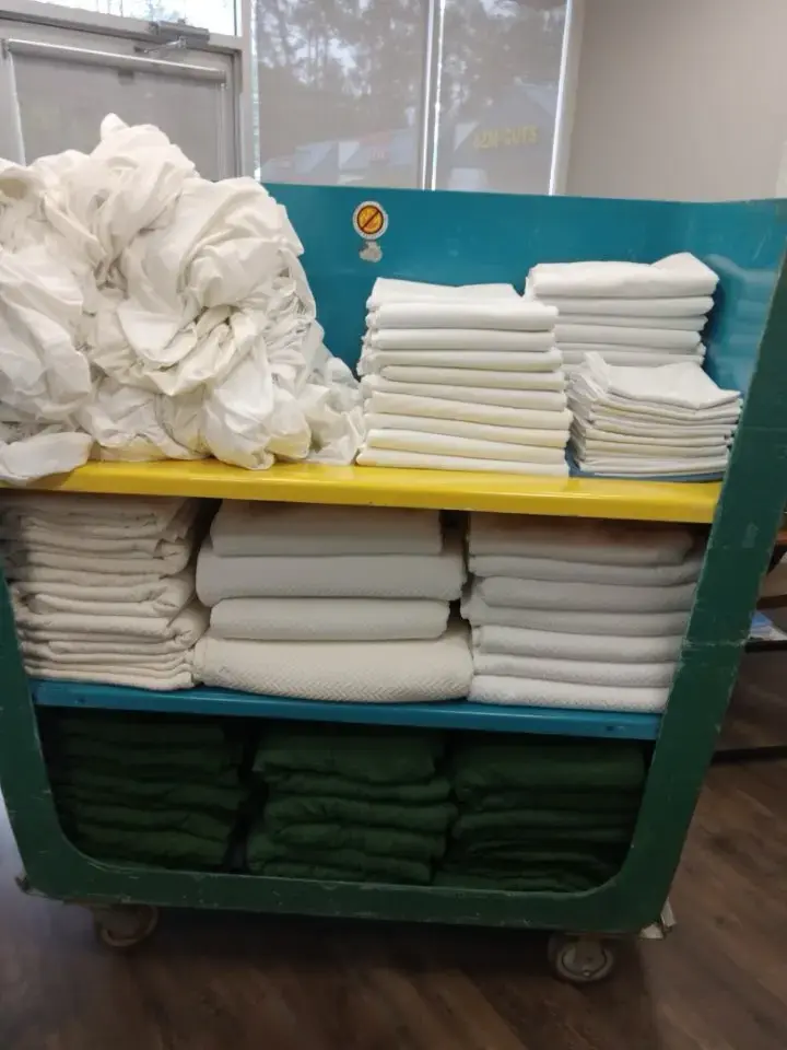 Maytag Equipped Laundromat thumbnail 2