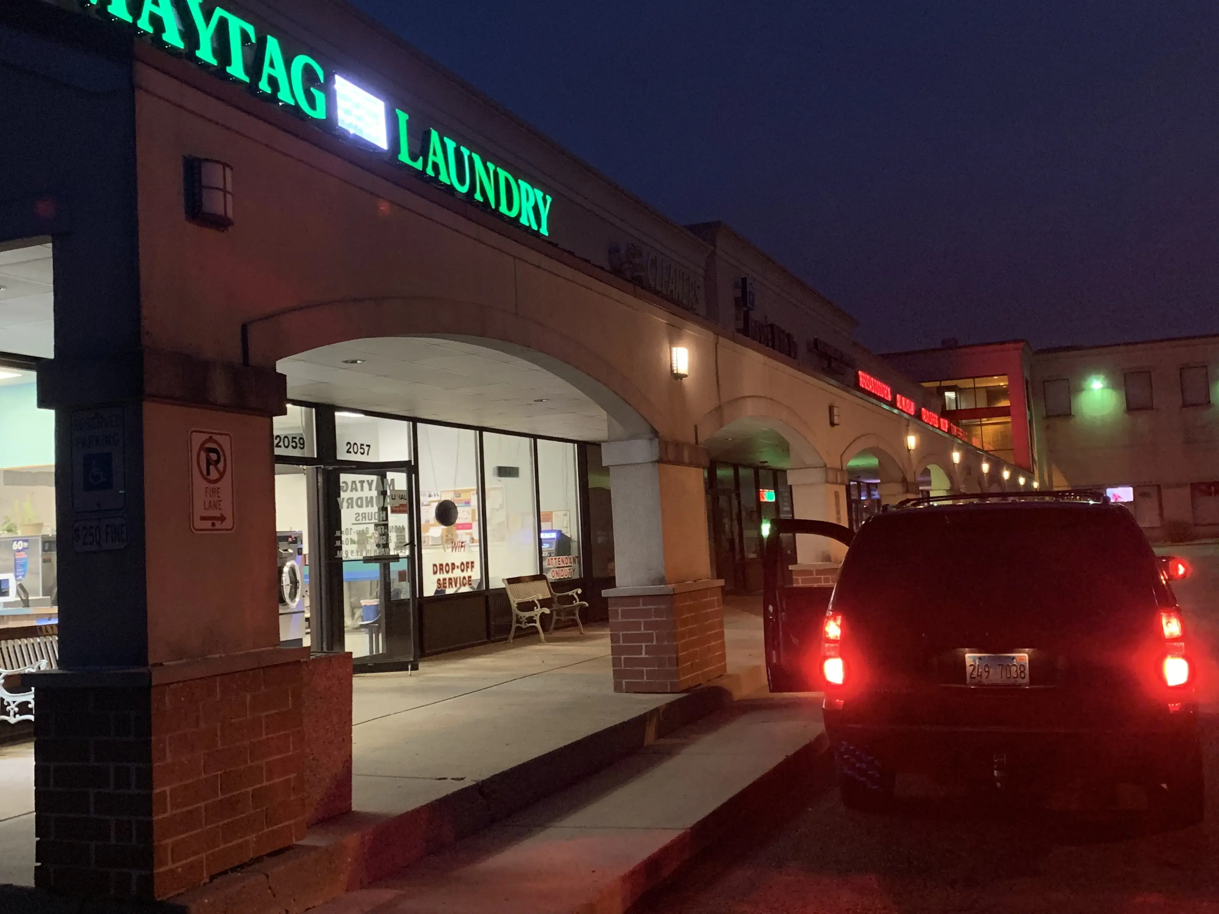 Maytag Laundromat - Image 2