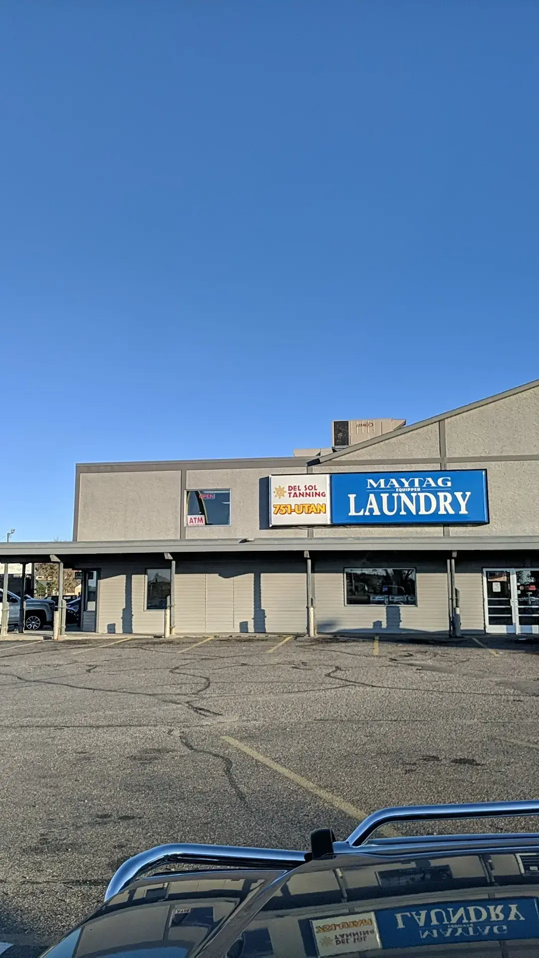 MayTag Laundry - Image 4