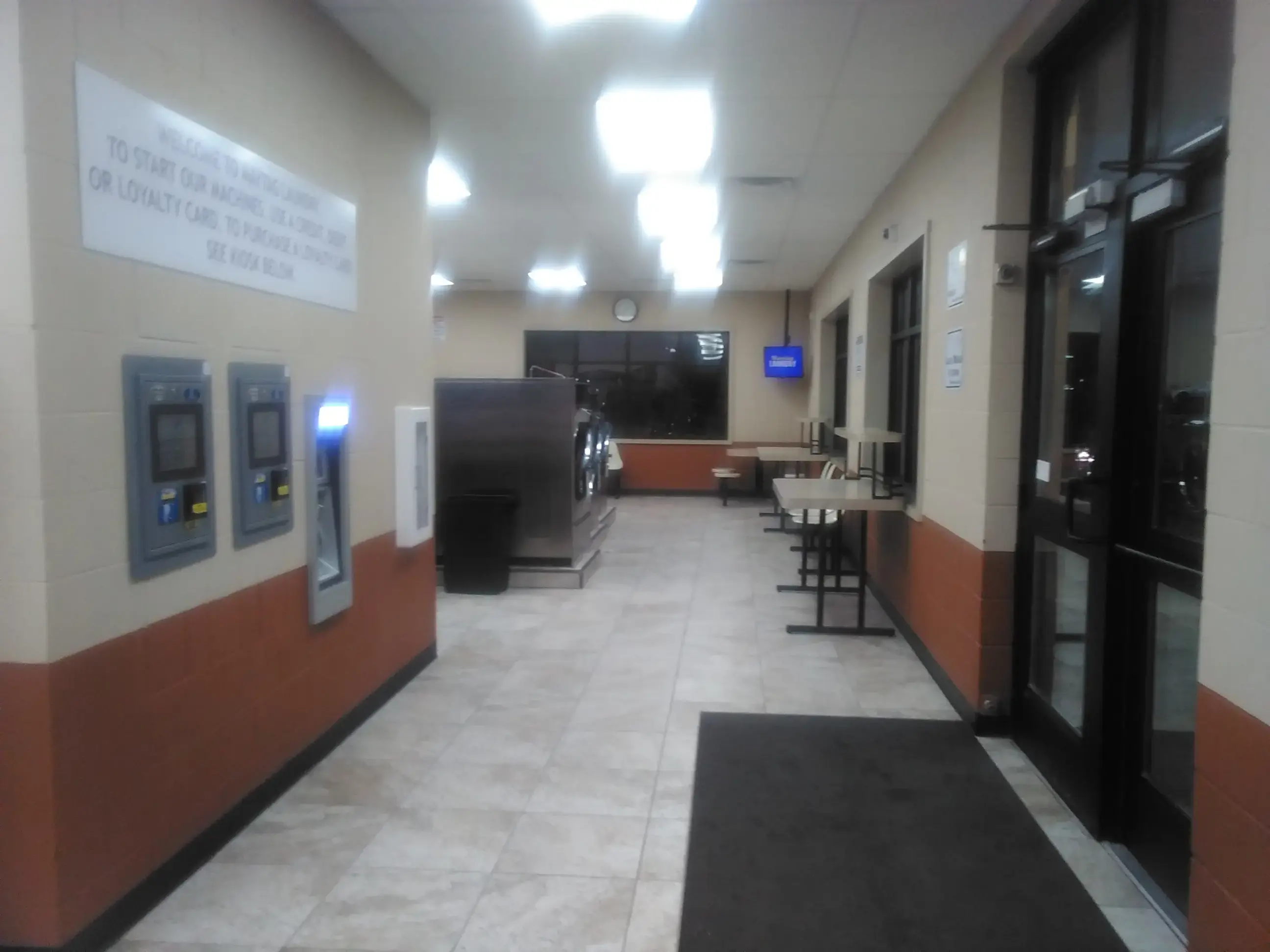 Maytag Laundry - Image 5