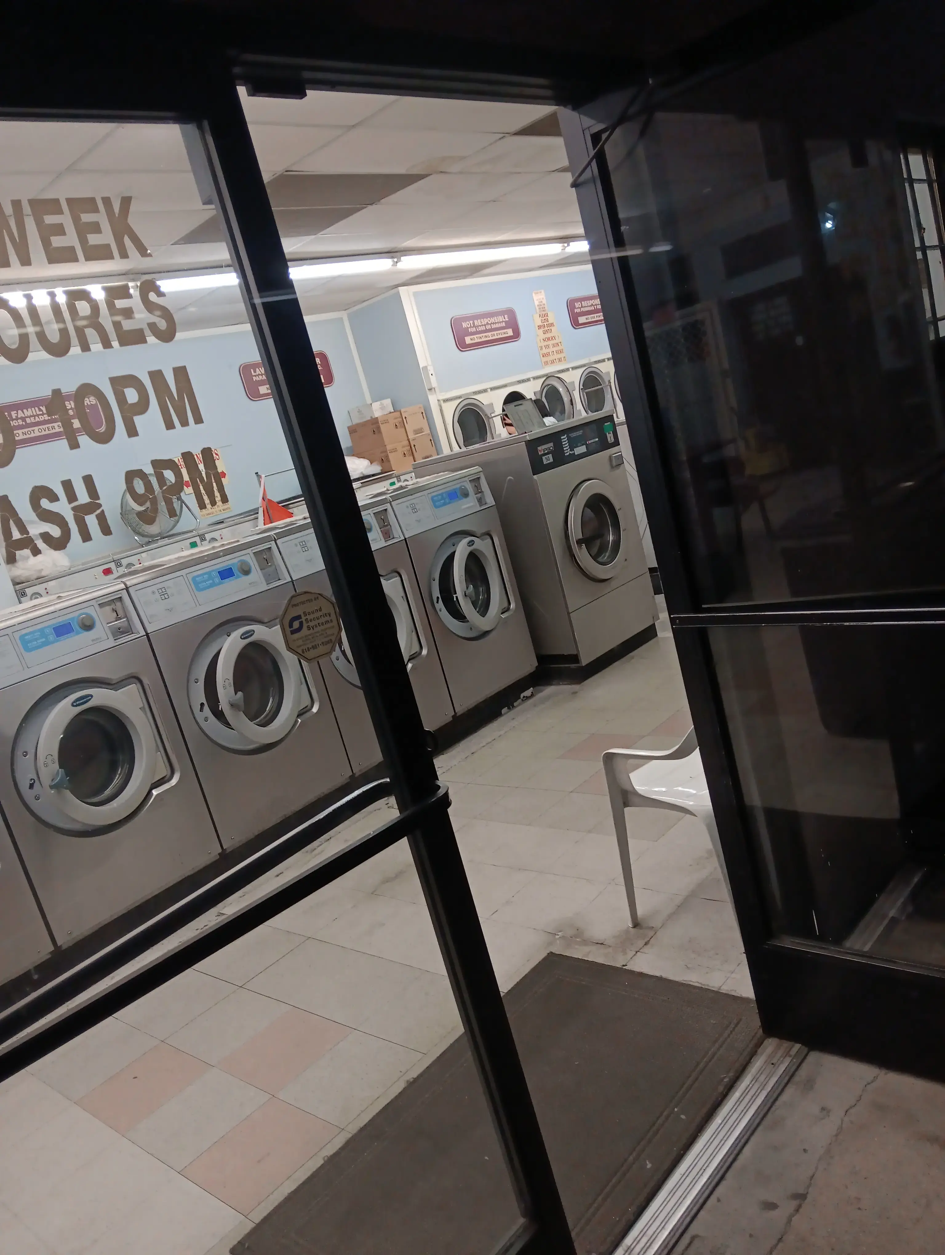 Maytag Laundry thumbnail 1