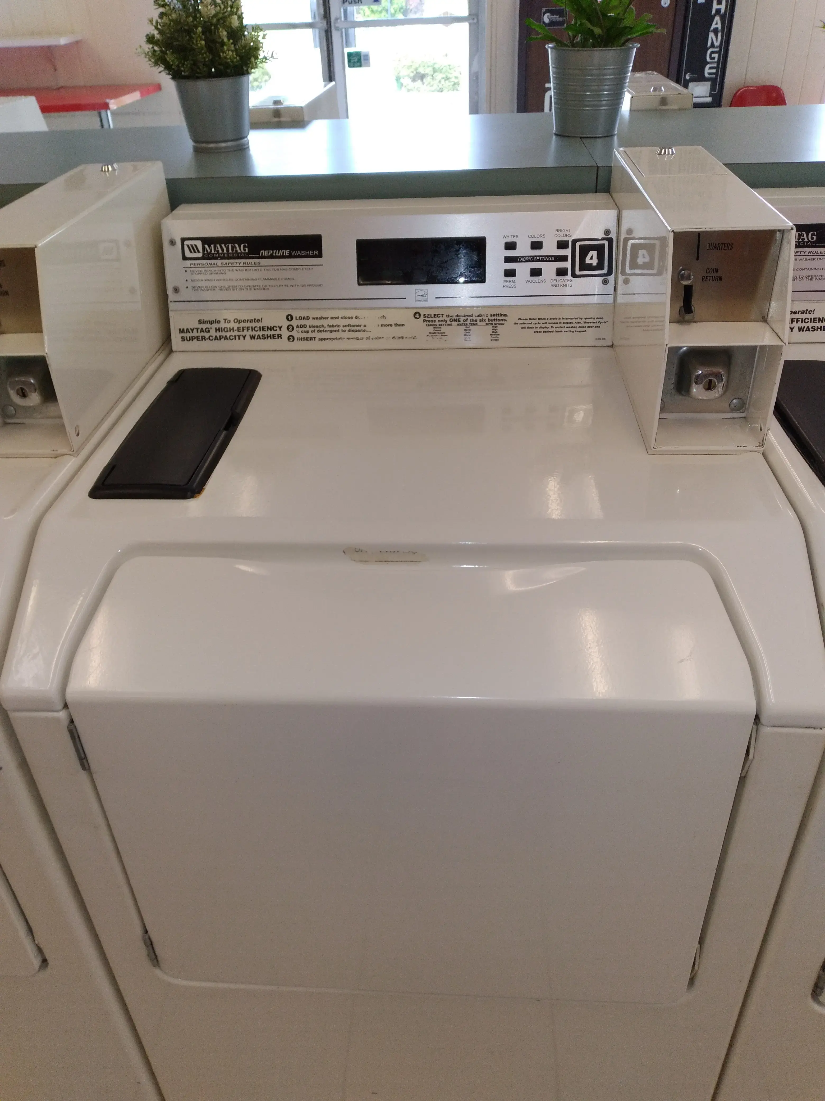 Maytag Laundry Mat thumbnail 9