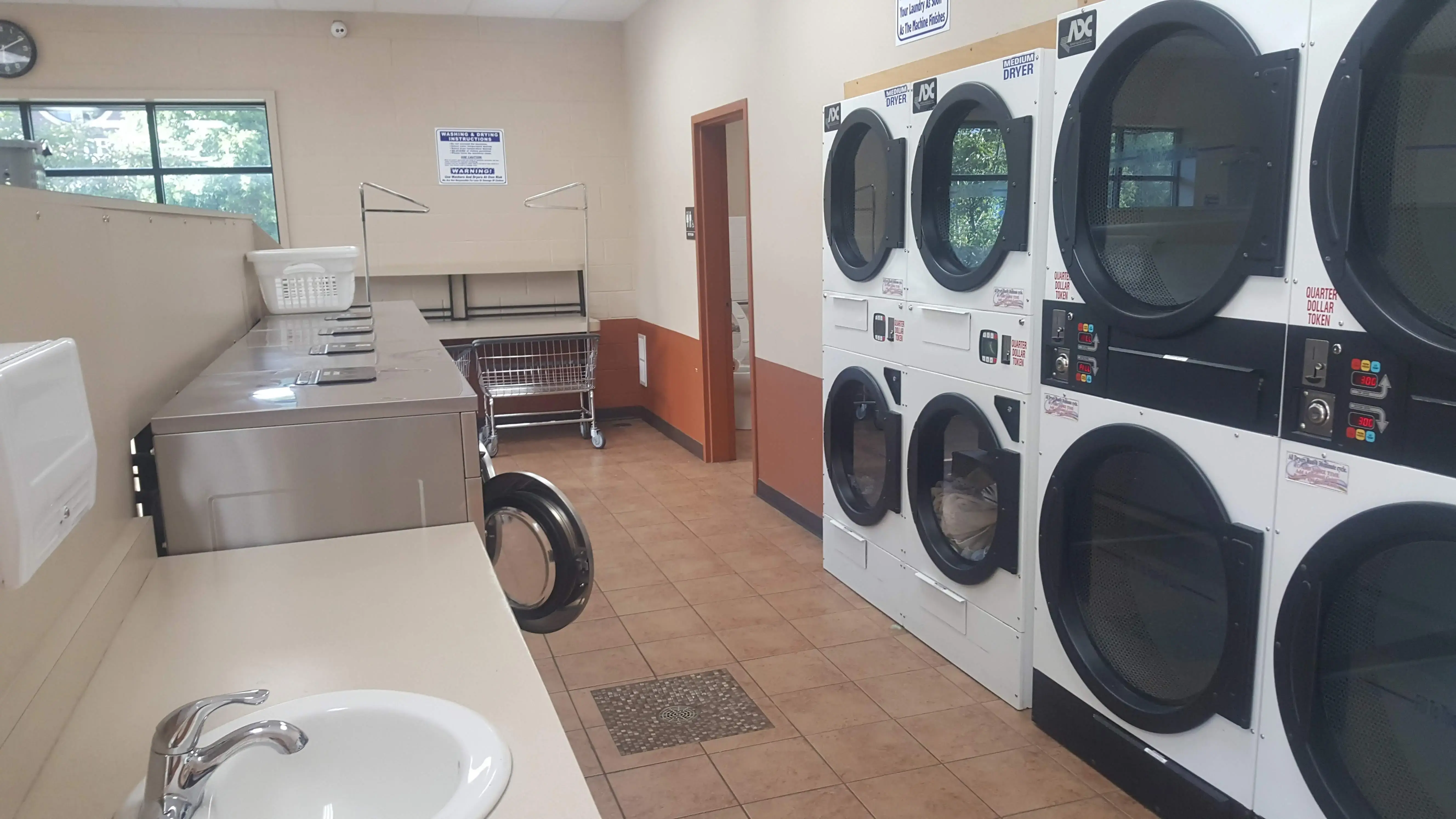 Maytag Laundry of North Branch thumbnail 8