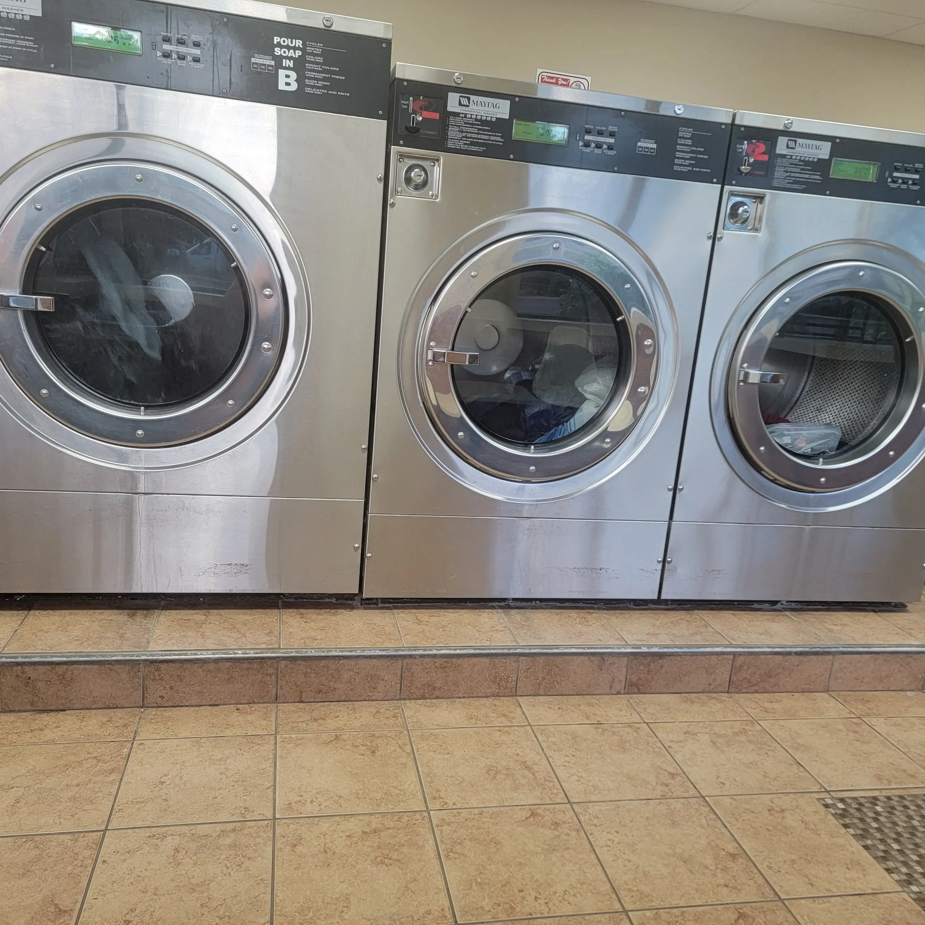 Maytag Laundry of North Branch - Image 1