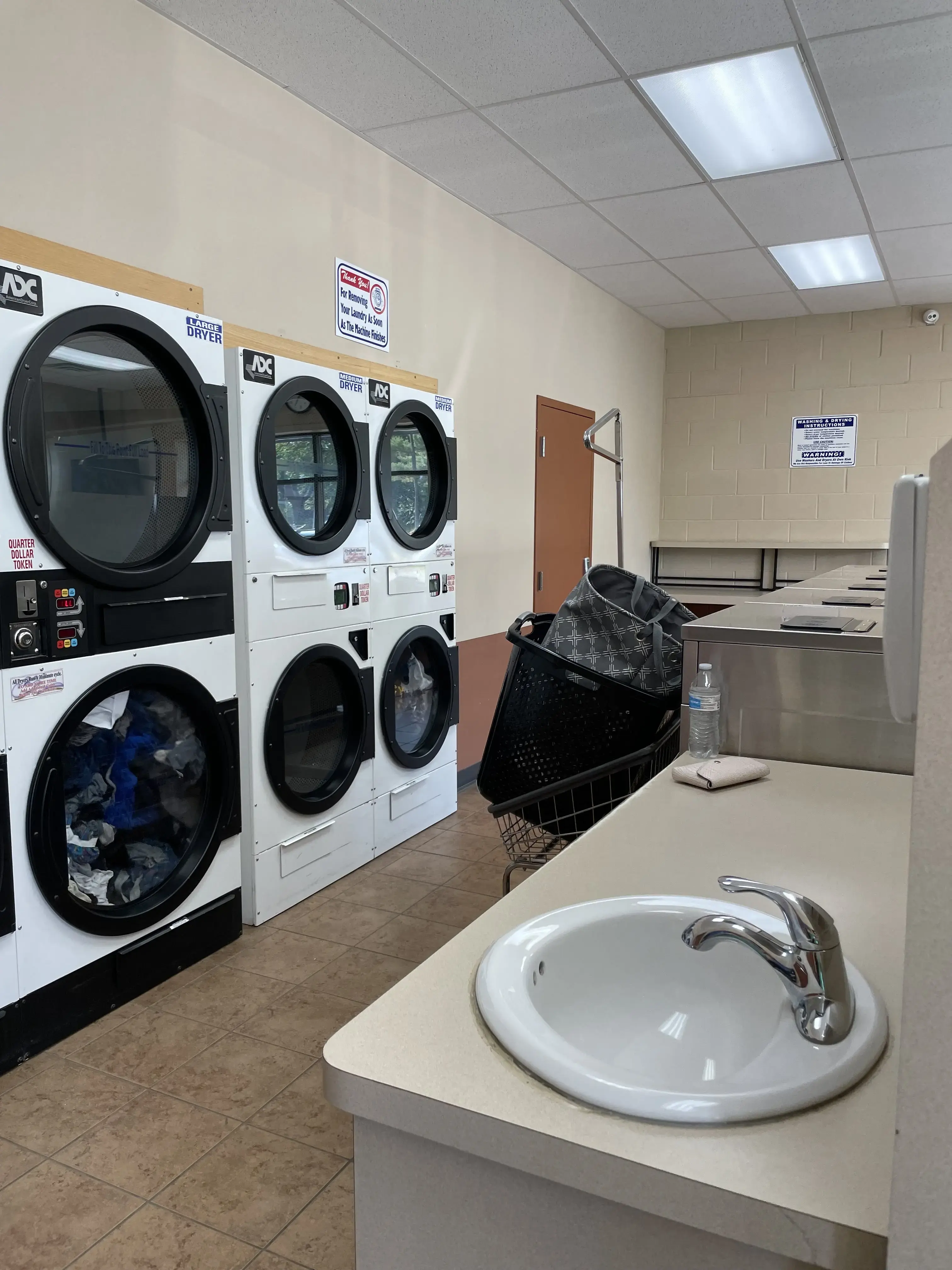 Maytag Laundry of North Branch - Image 9