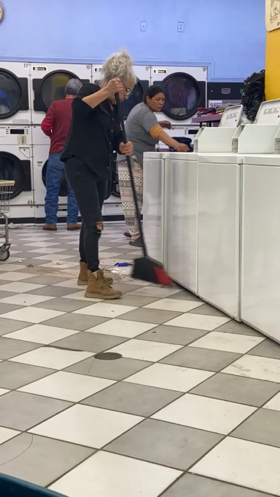 Maytag Laundry - Image 11