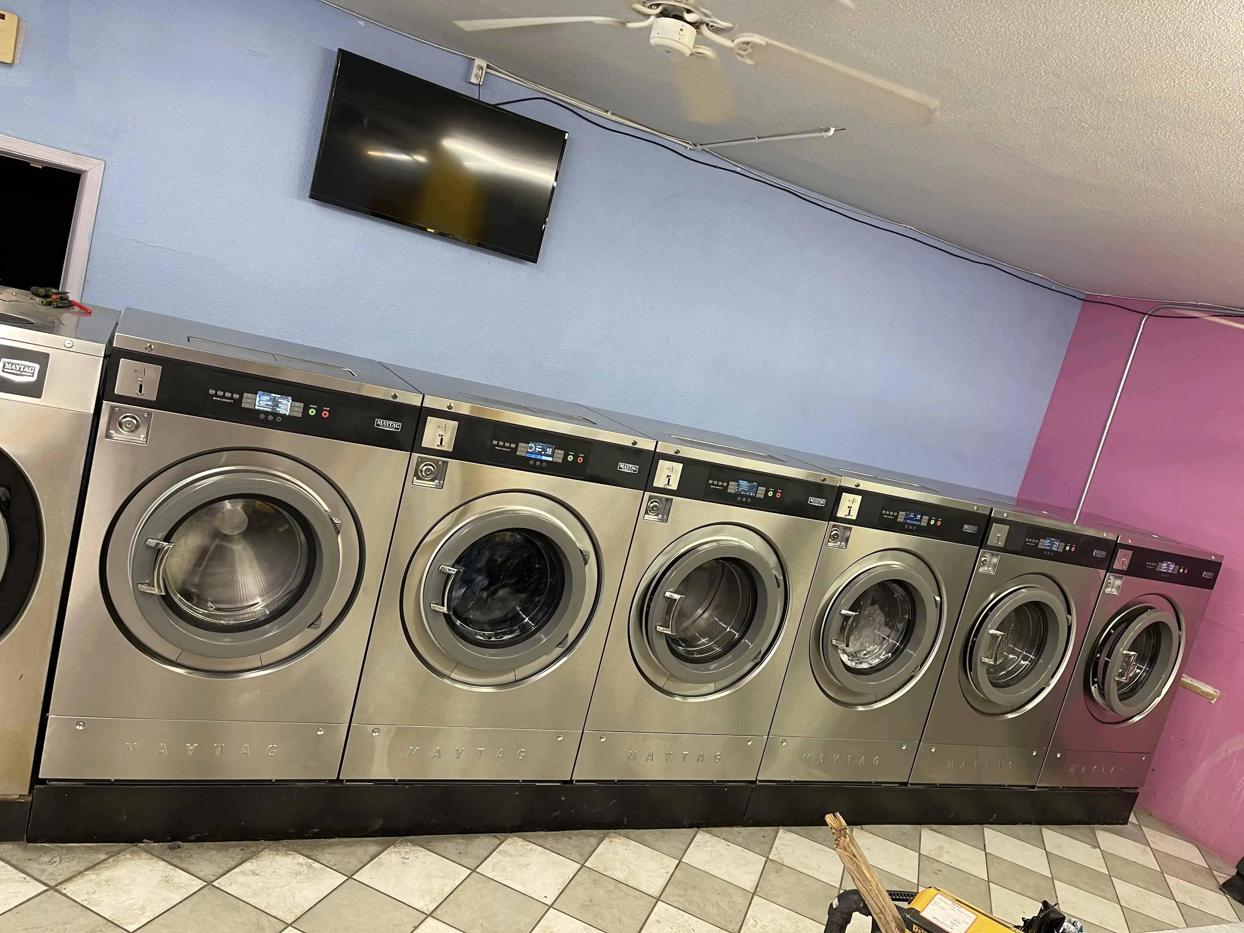 Maytag Laundry thumbnail 10