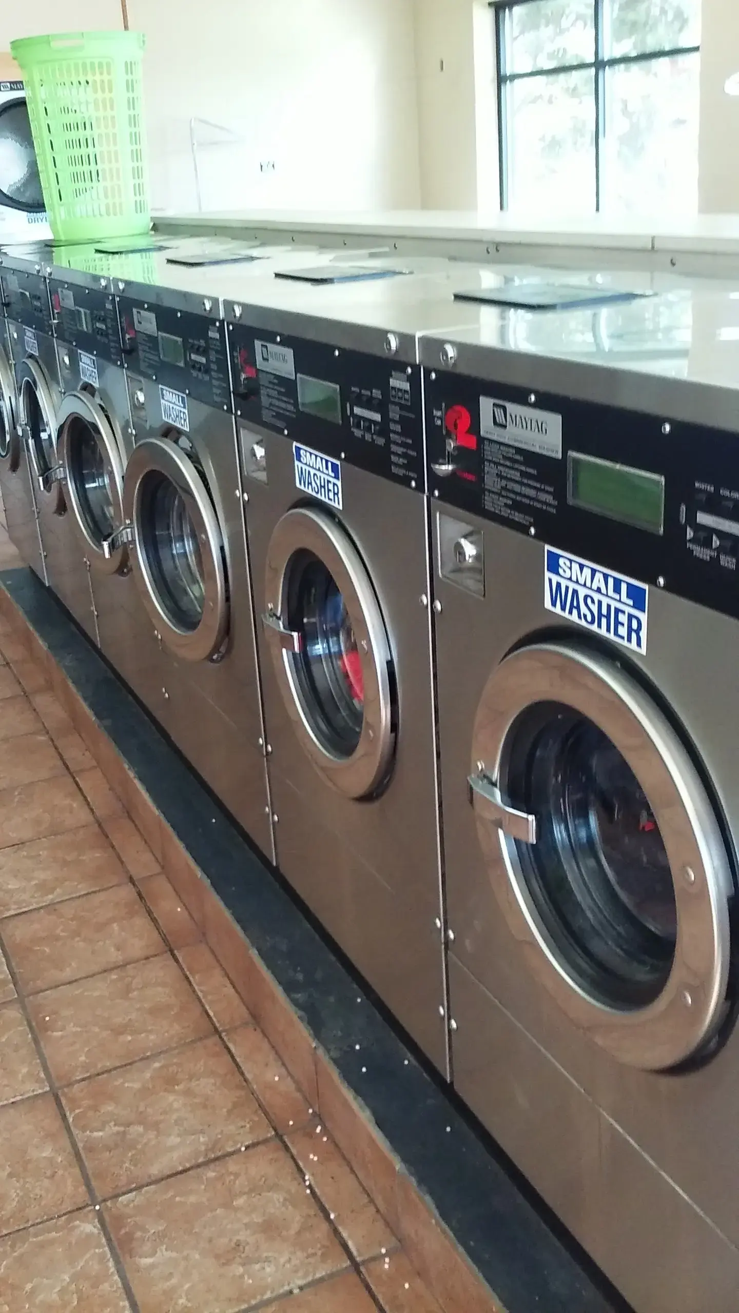 Maytag Laundry thumbnail 13