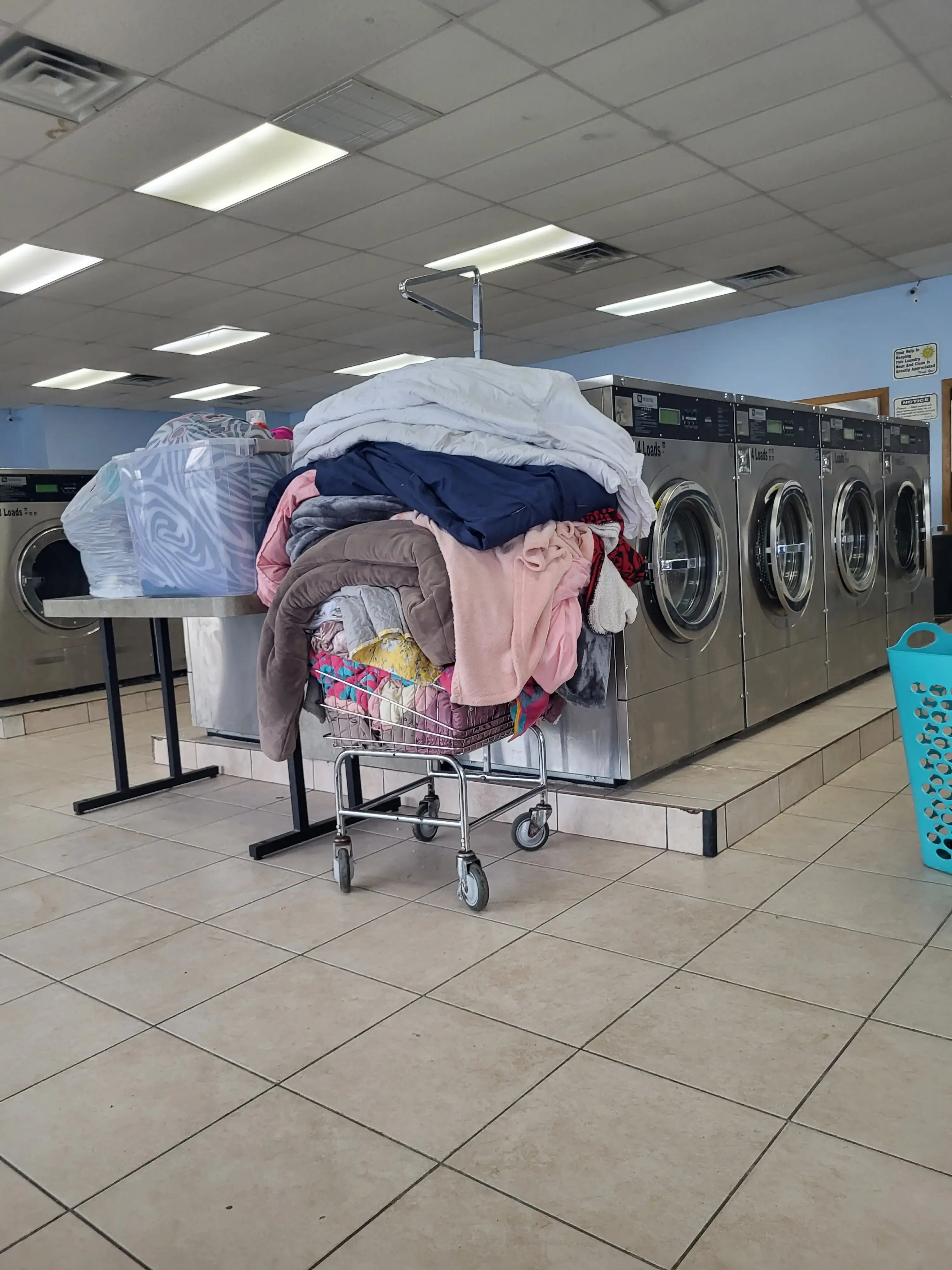 Maytag Mega Load Laundry - Image 11