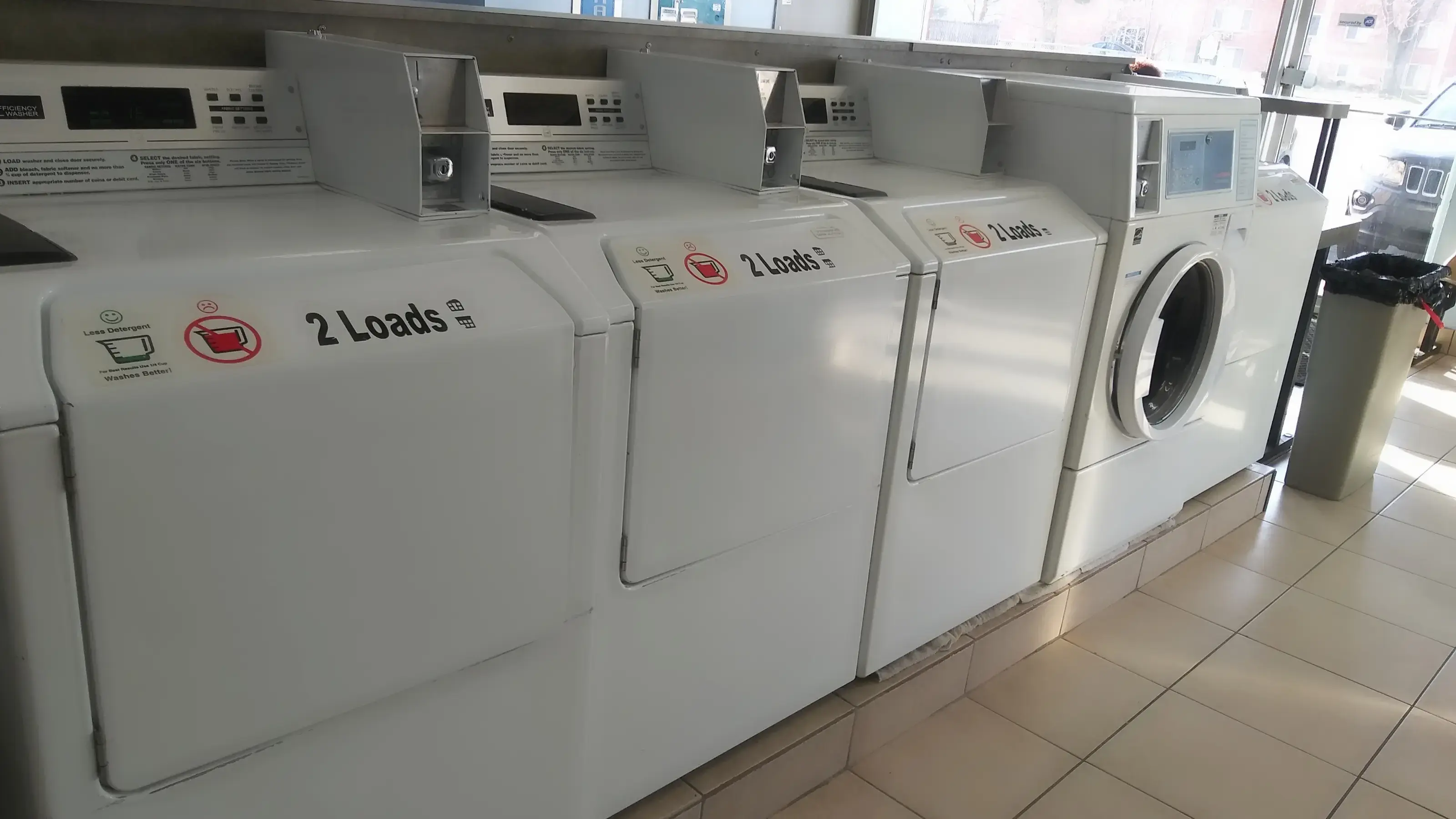 Maytag Mega Load Laundry thumbnail 9