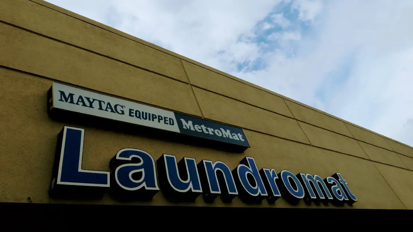 Maytag MetroMat Laundromat location