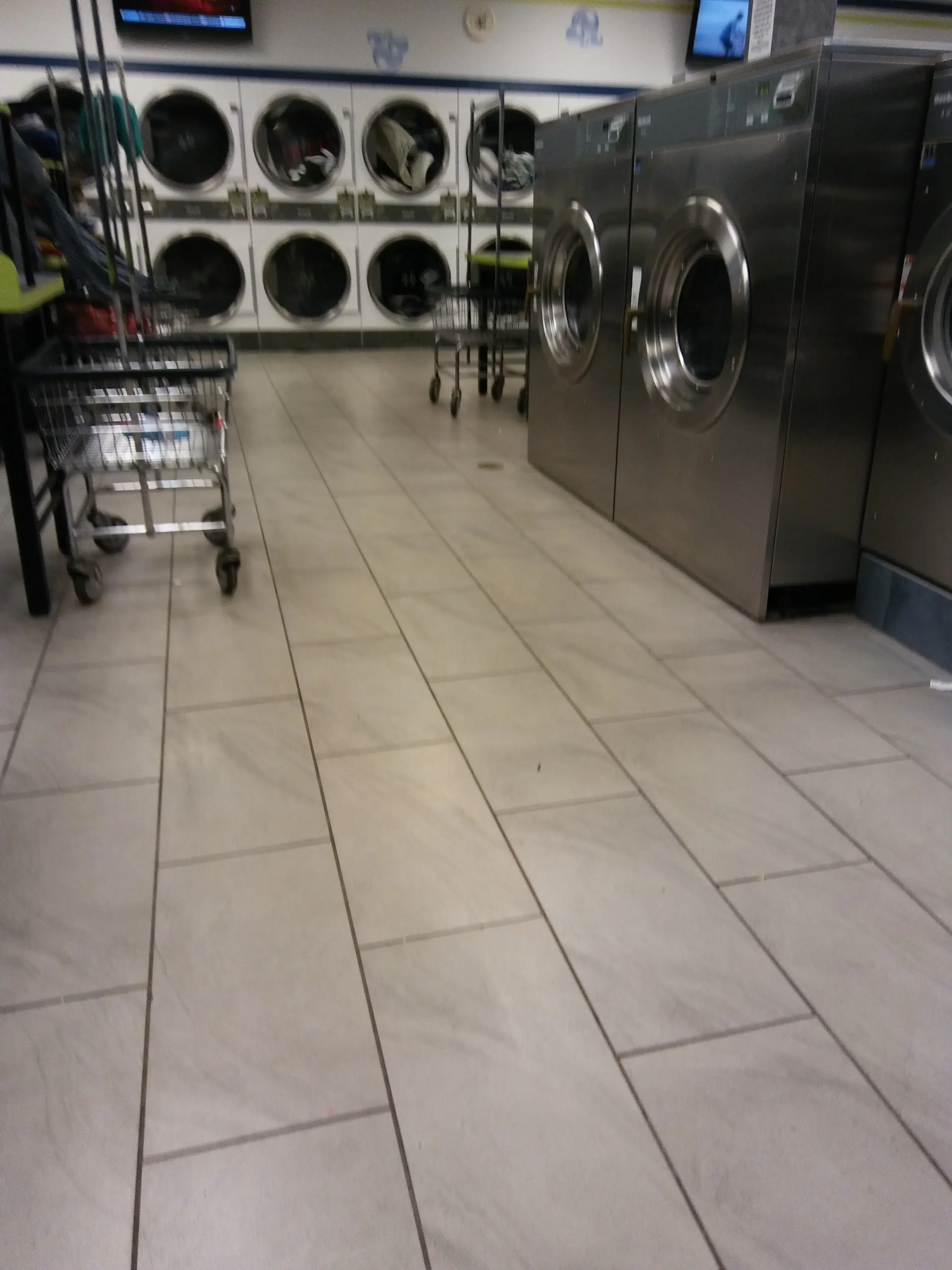 Maywood Laundromat thumbnail 2
