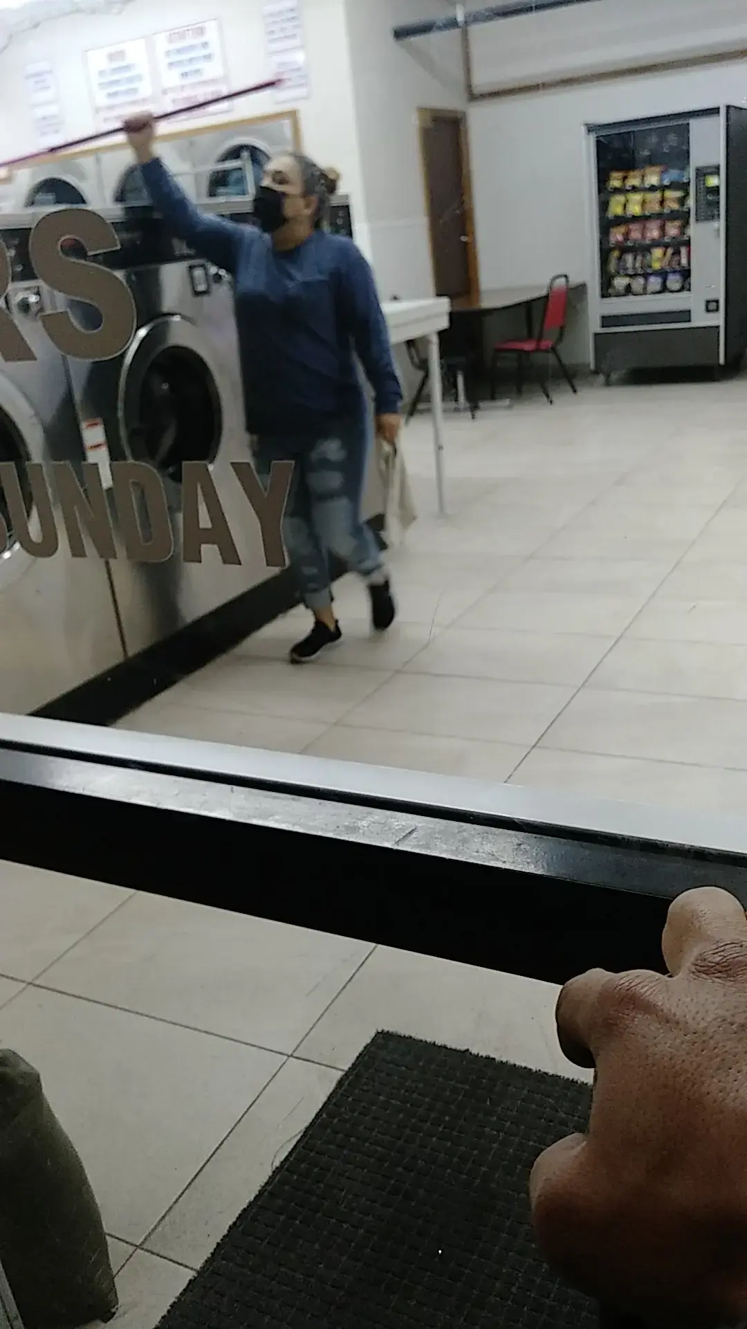 McAllen Bubbles Laundromat thumbnail 8