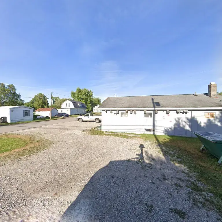 McCann's Laundromat - Image 11