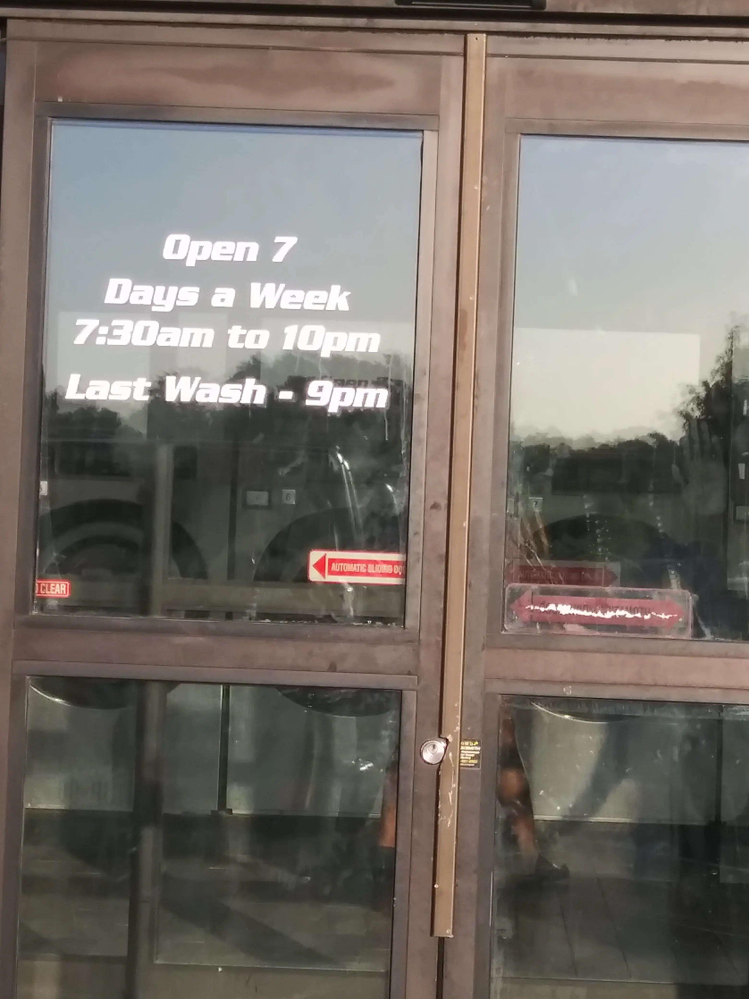 McCart Superwash Coin Laundry thumbnail 13