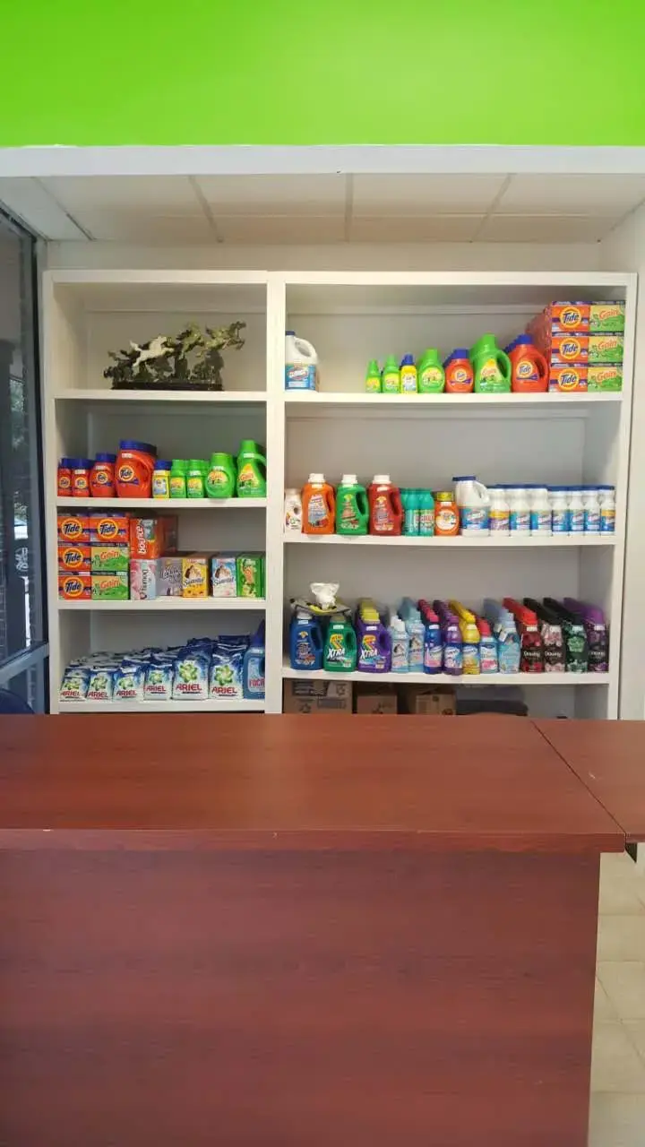 Meadowglen Washateria thumbnail 6