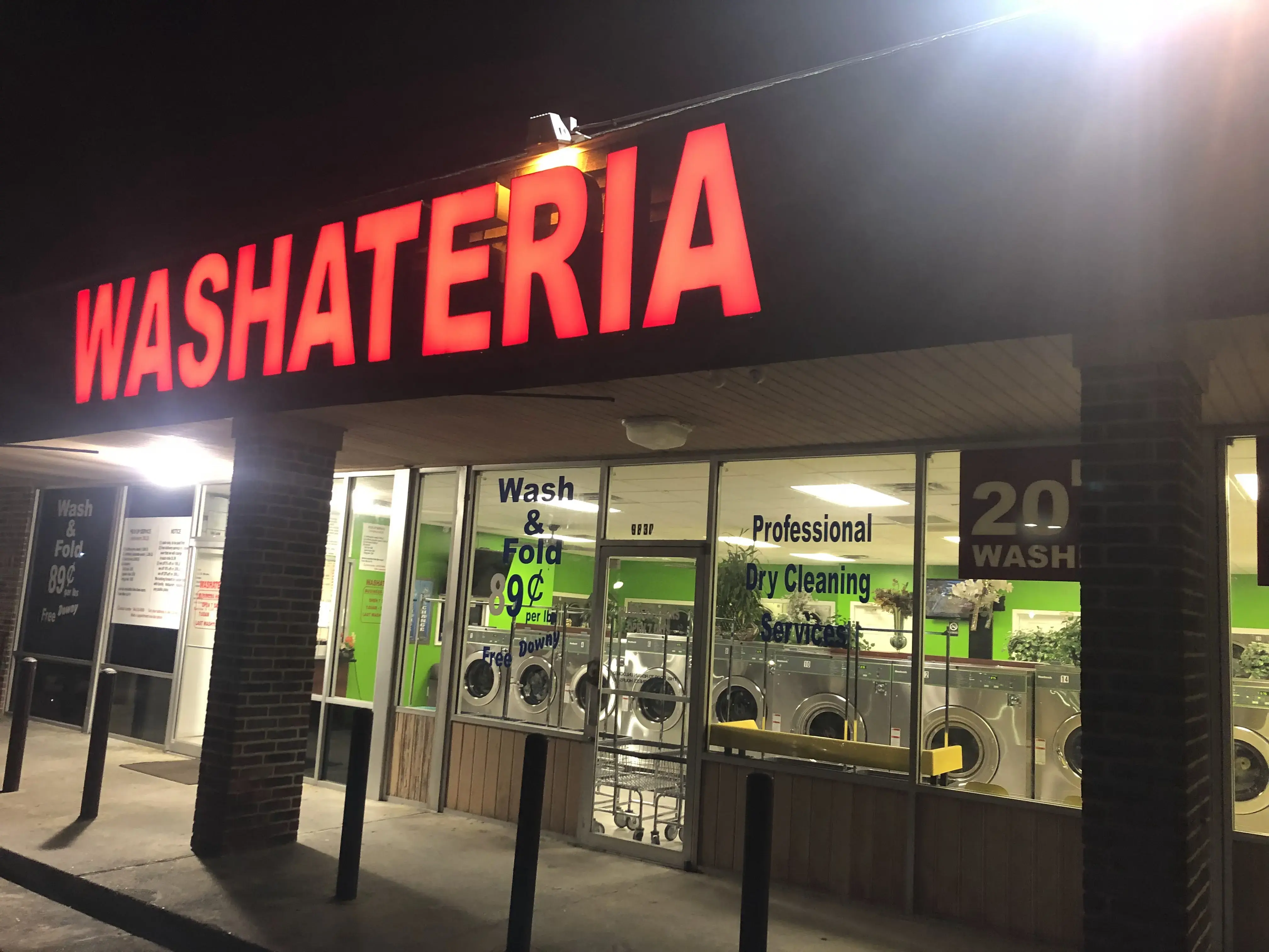 Meadowglen Washateria - Image 5