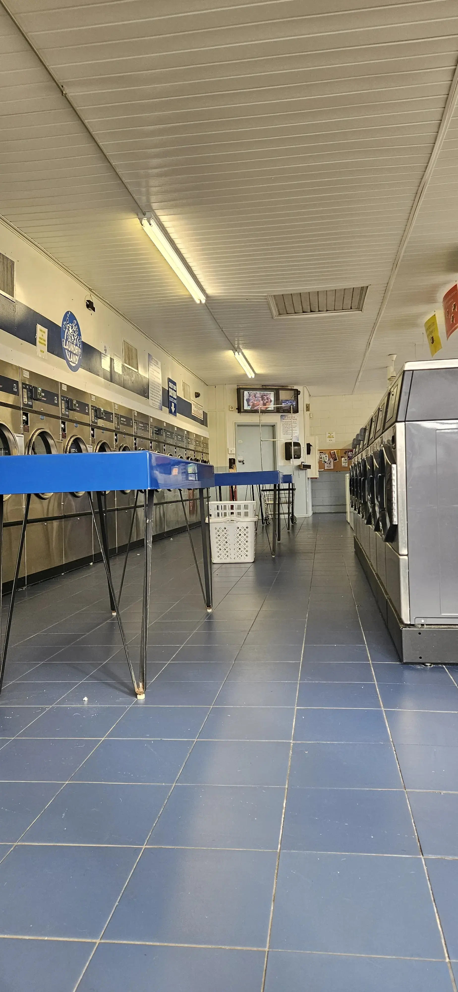 Mebane Laundry Land Laundromat thumbnail 4