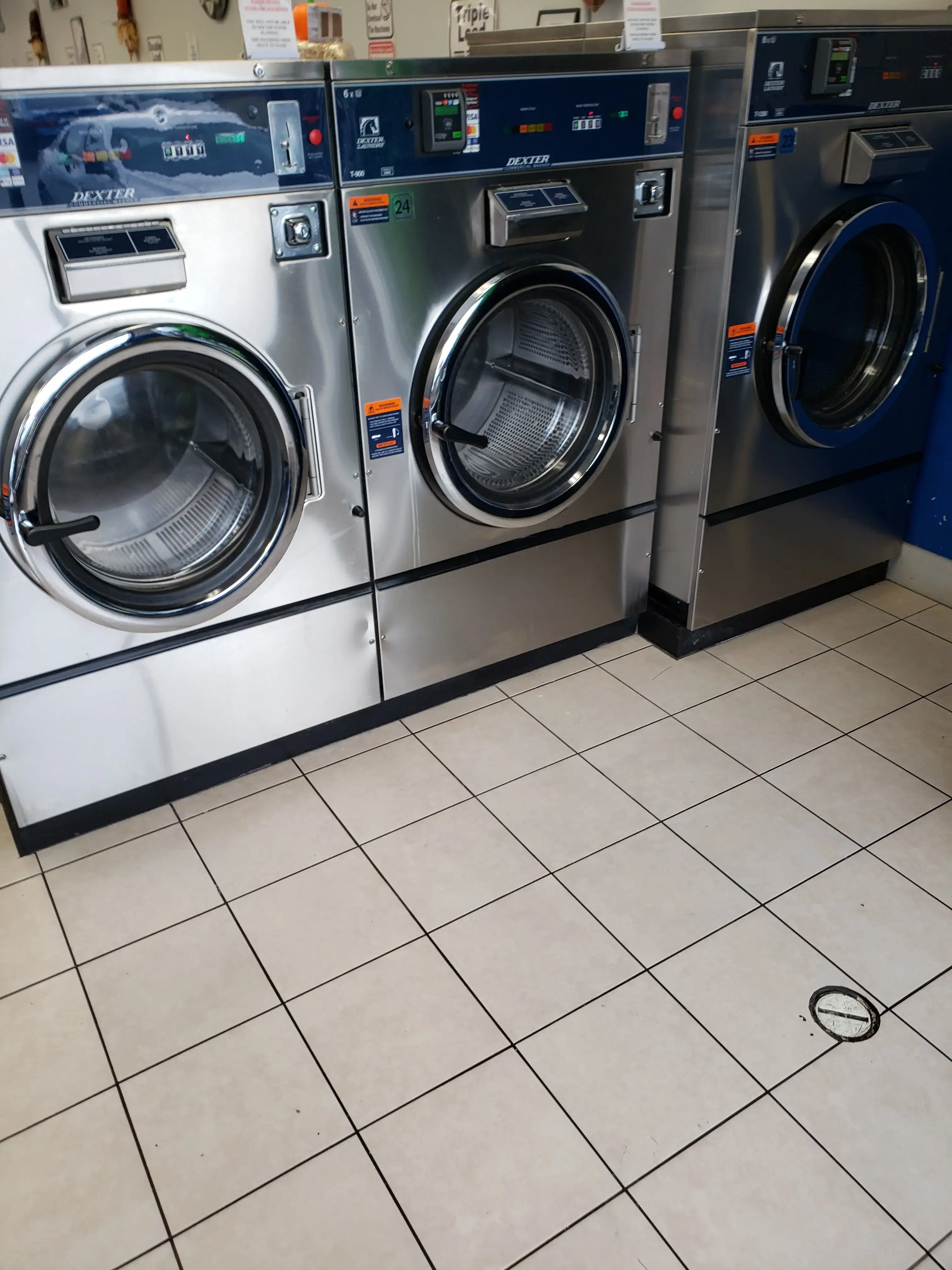 Medlock Coin Laundry thumbnail 17