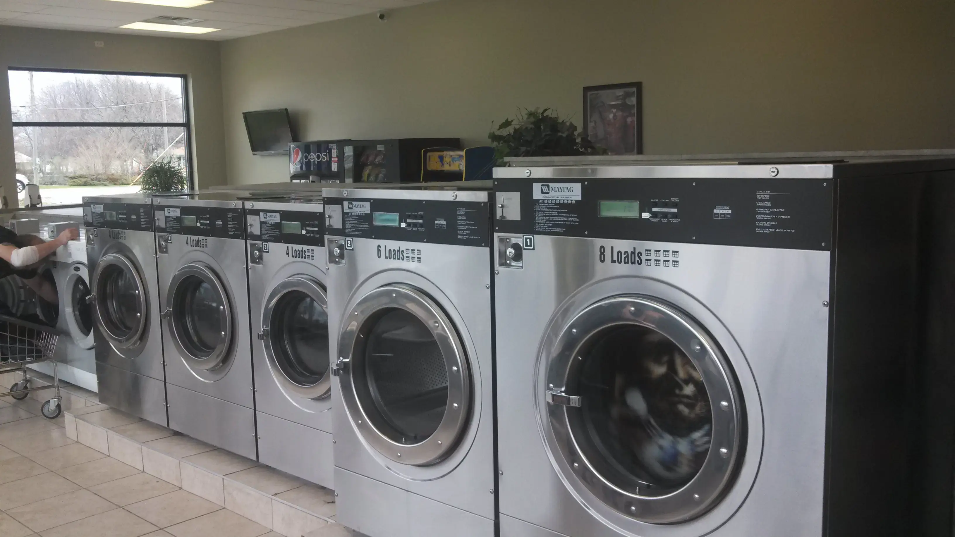 Mega Coin Laundry thumbnail 14