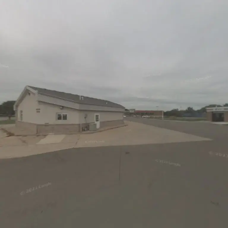 Mega Coin Laundry - Image 17