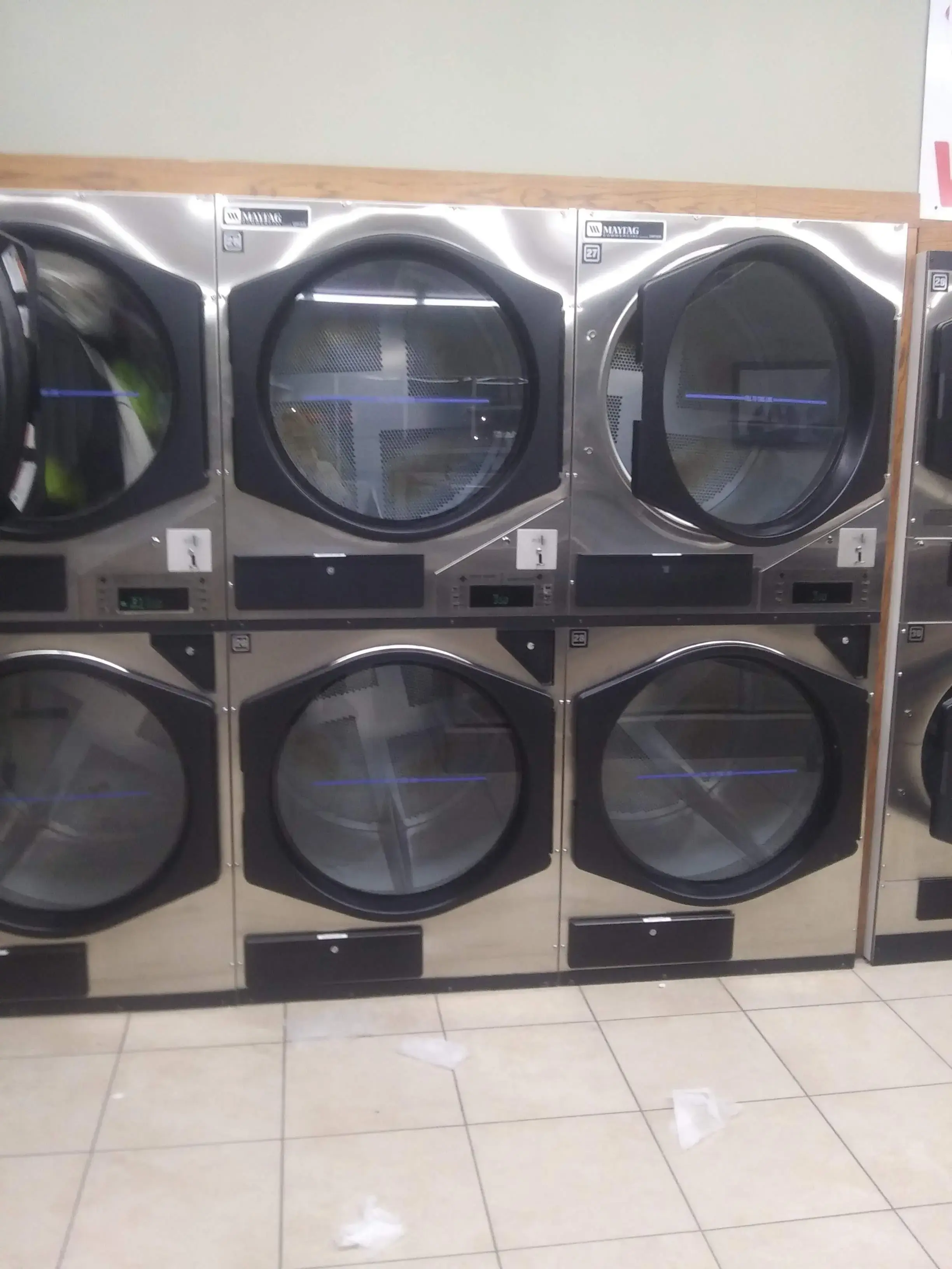 Mega Coin Laundry - Image 8
