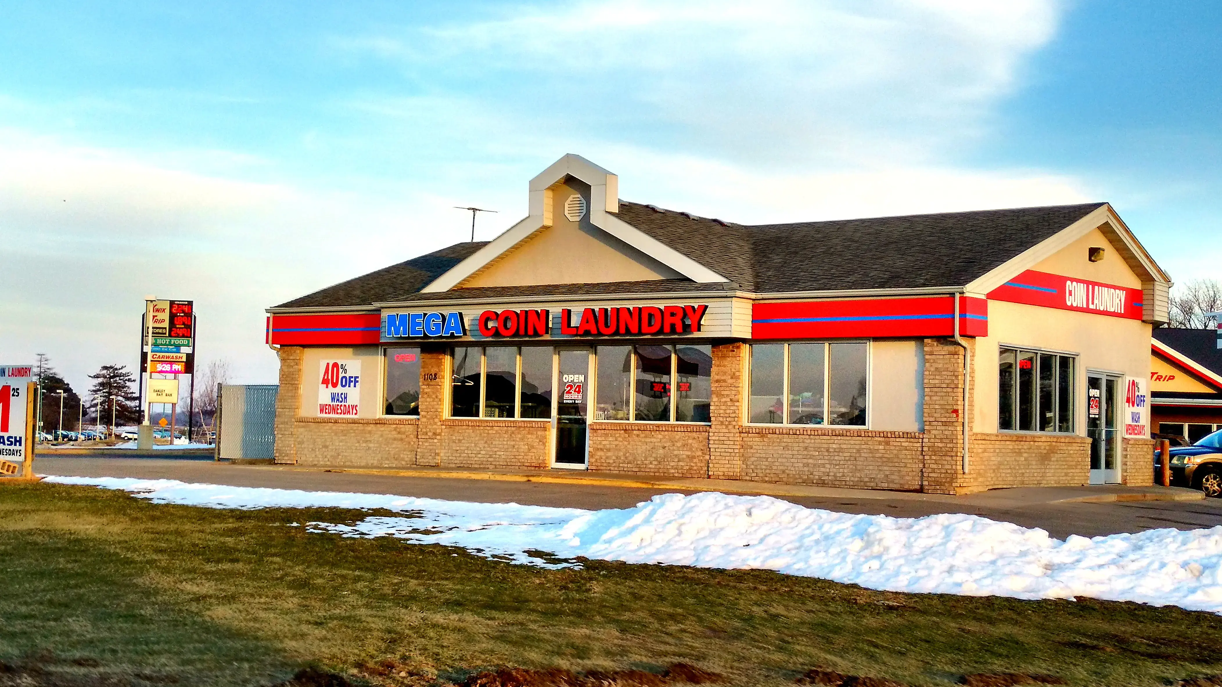 Mega Coin Laundry thumbnail 9