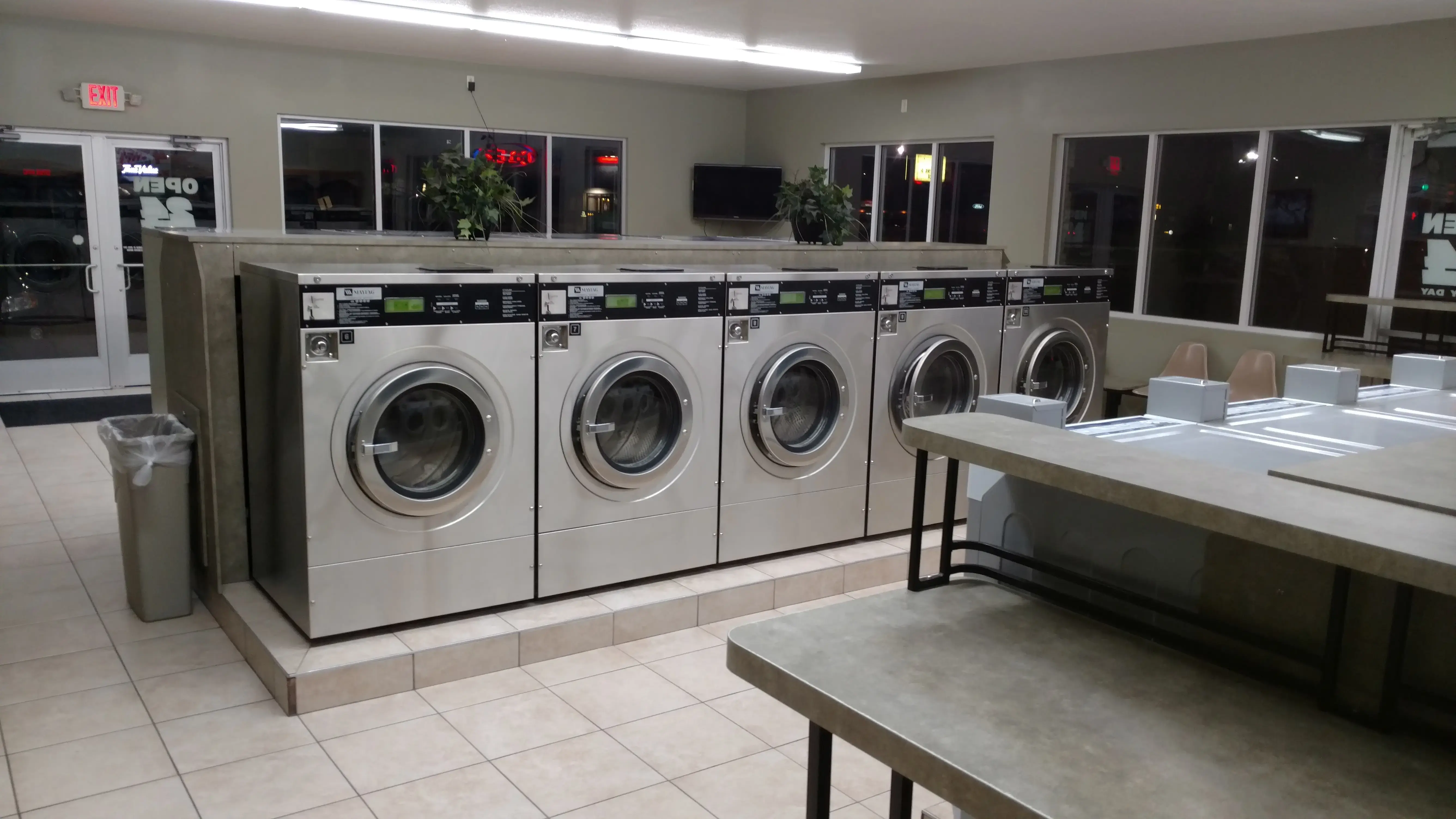 Mega Coin Laundry thumbnail 12