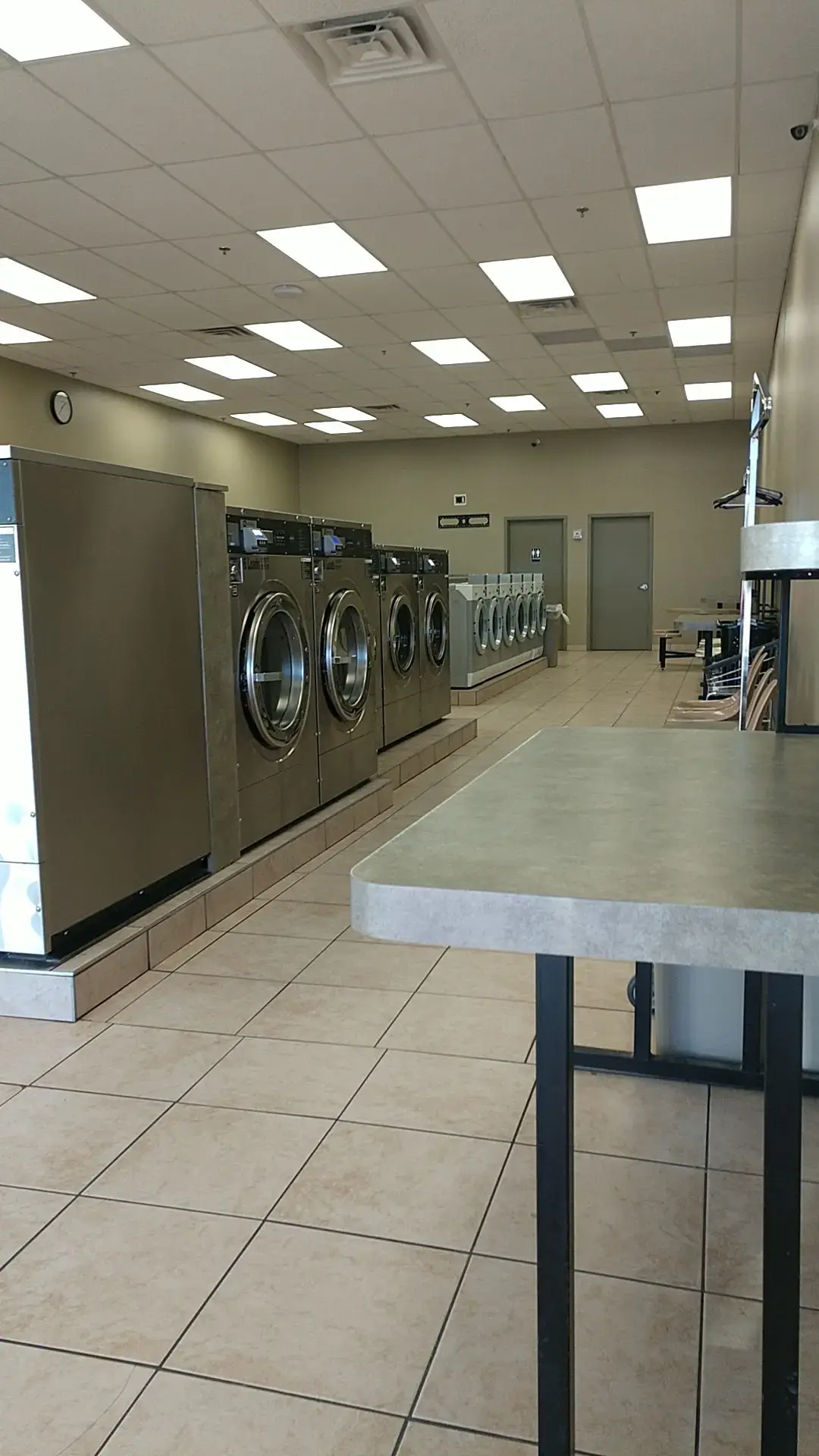 MEGA Coin Laundry Mankato thumbnail 17