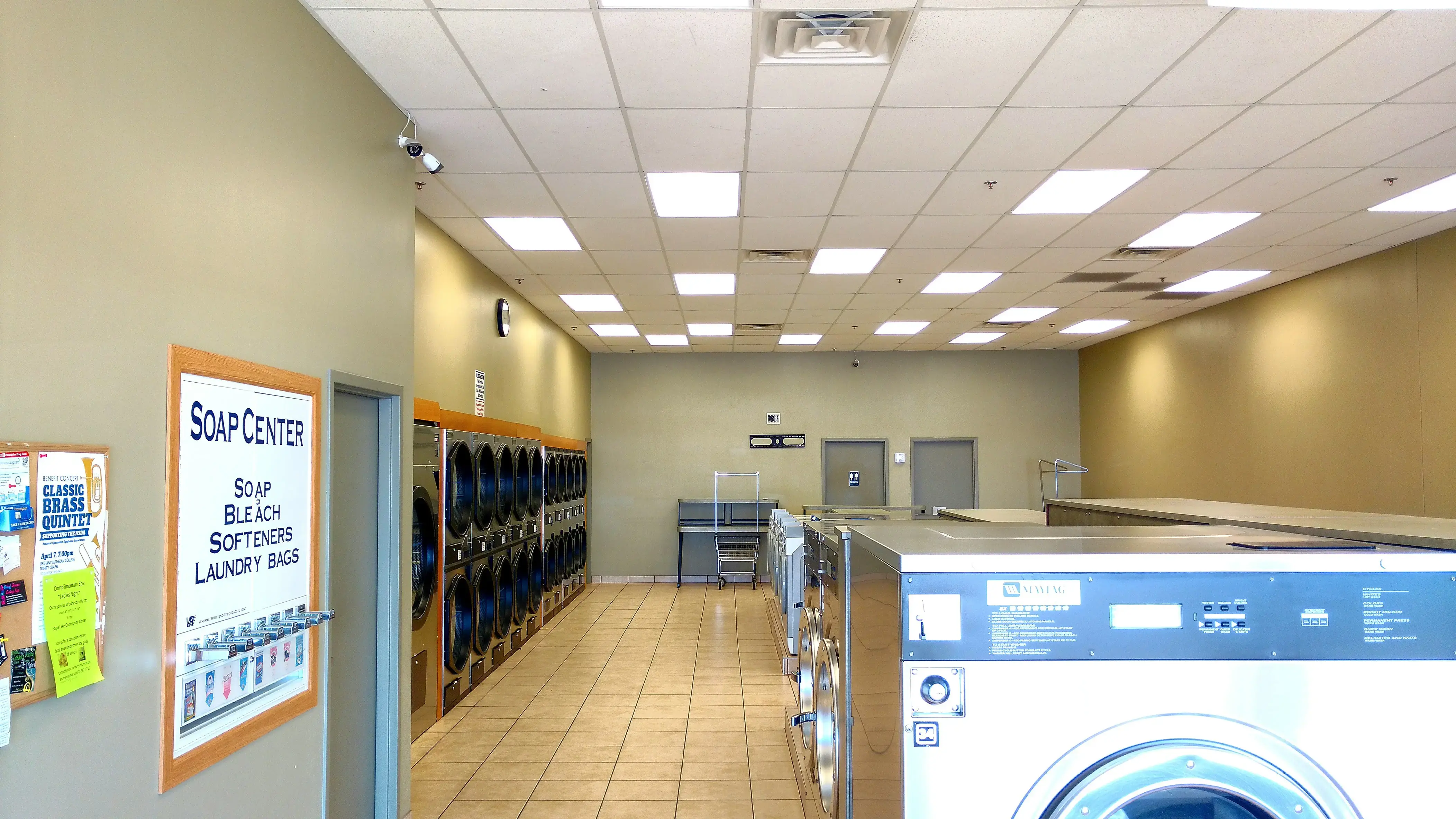 MEGA Coin Laundry Mankato - Image 8