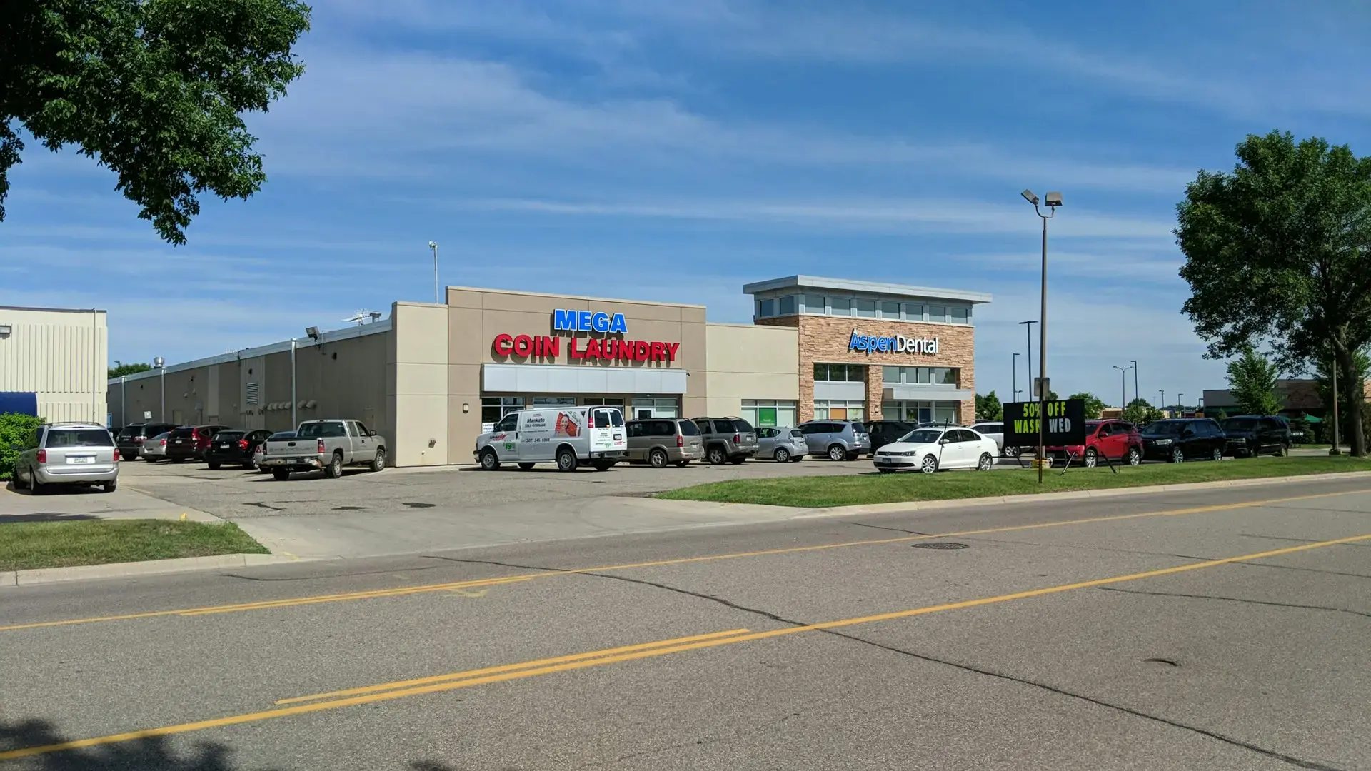 MEGA Coin Laundry Mankato - Image 6