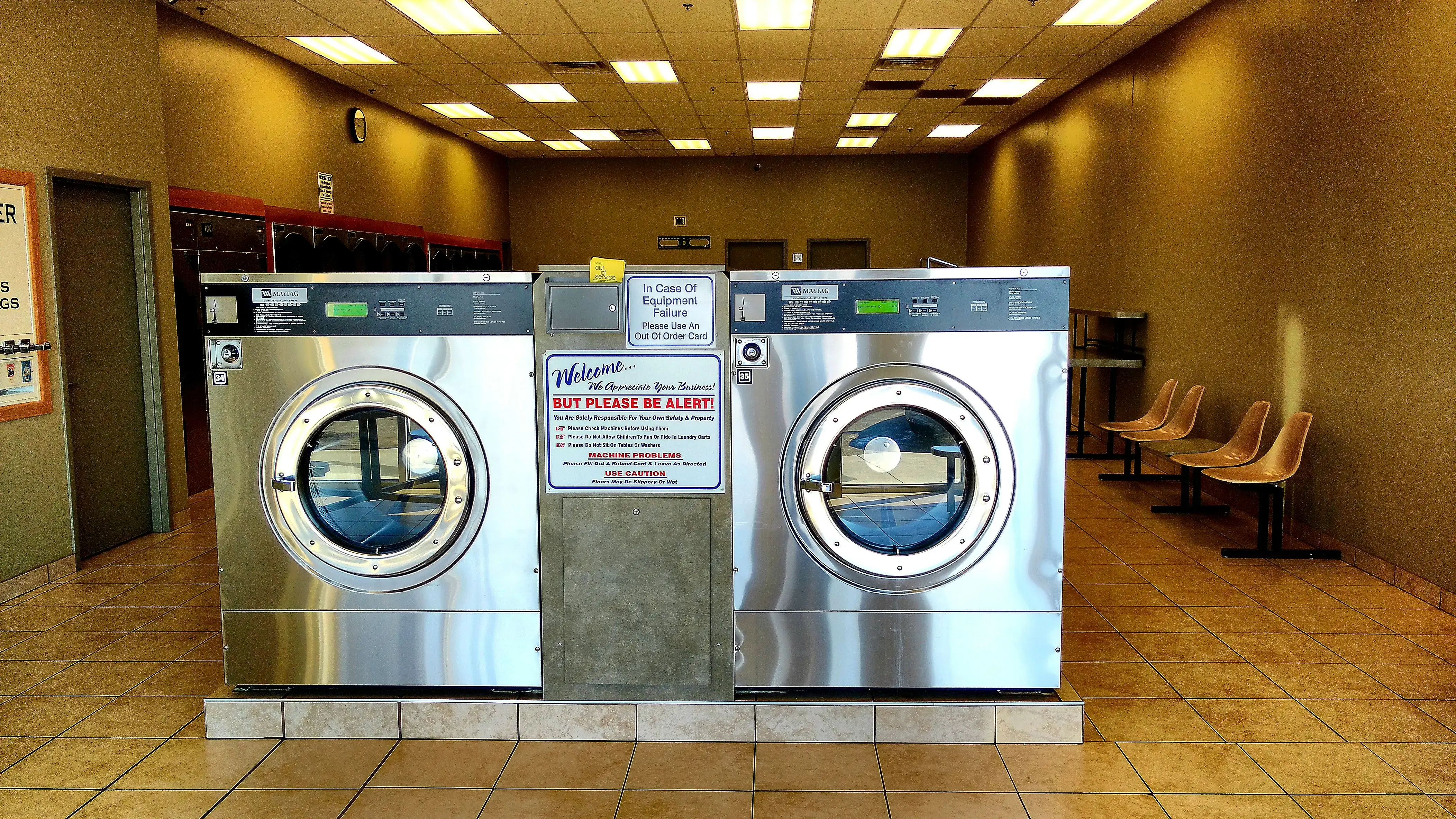 MEGA Coin Laundry Mankato - Image 20