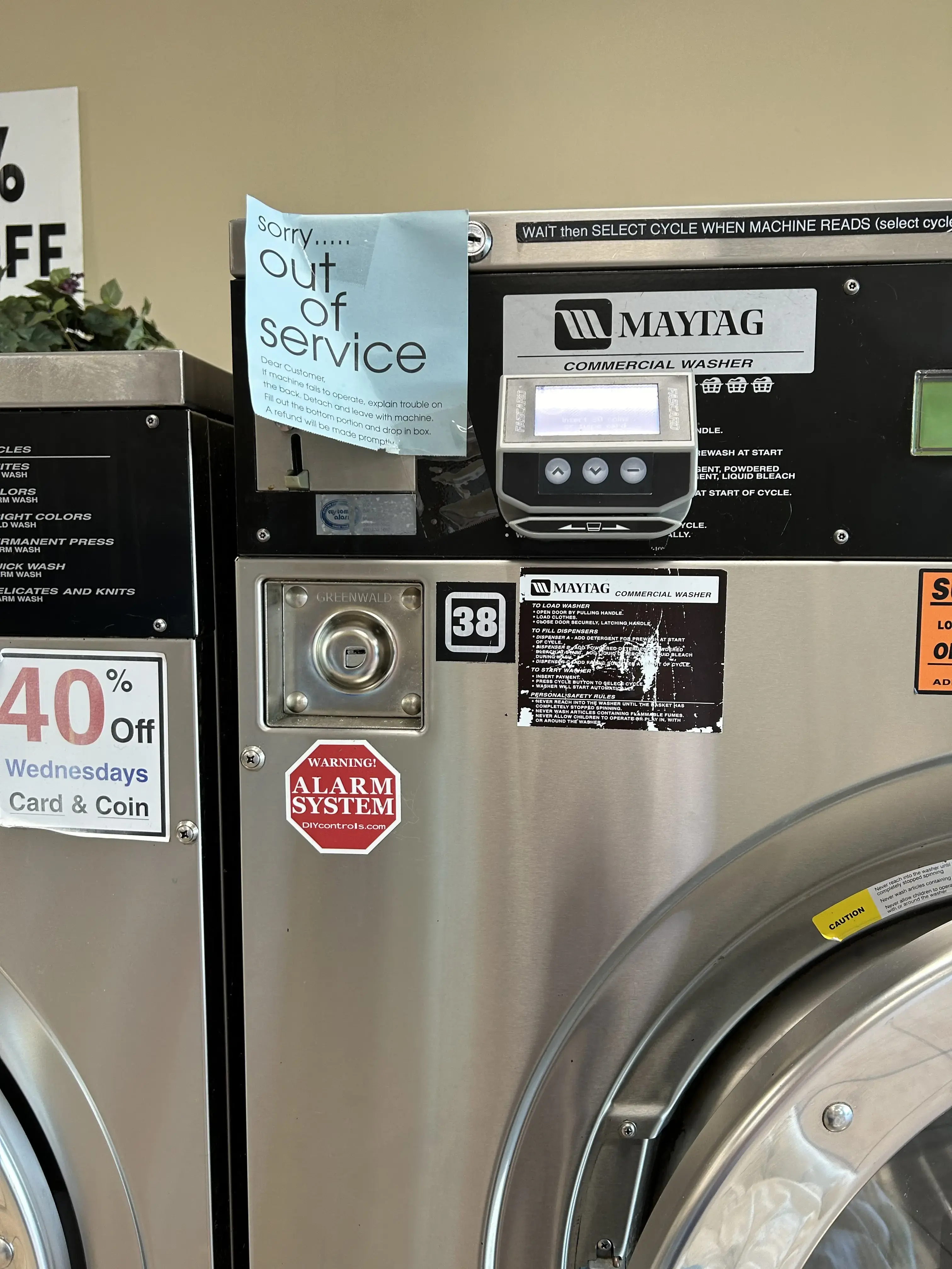 Mega Coin Laundry North thumbnail 4