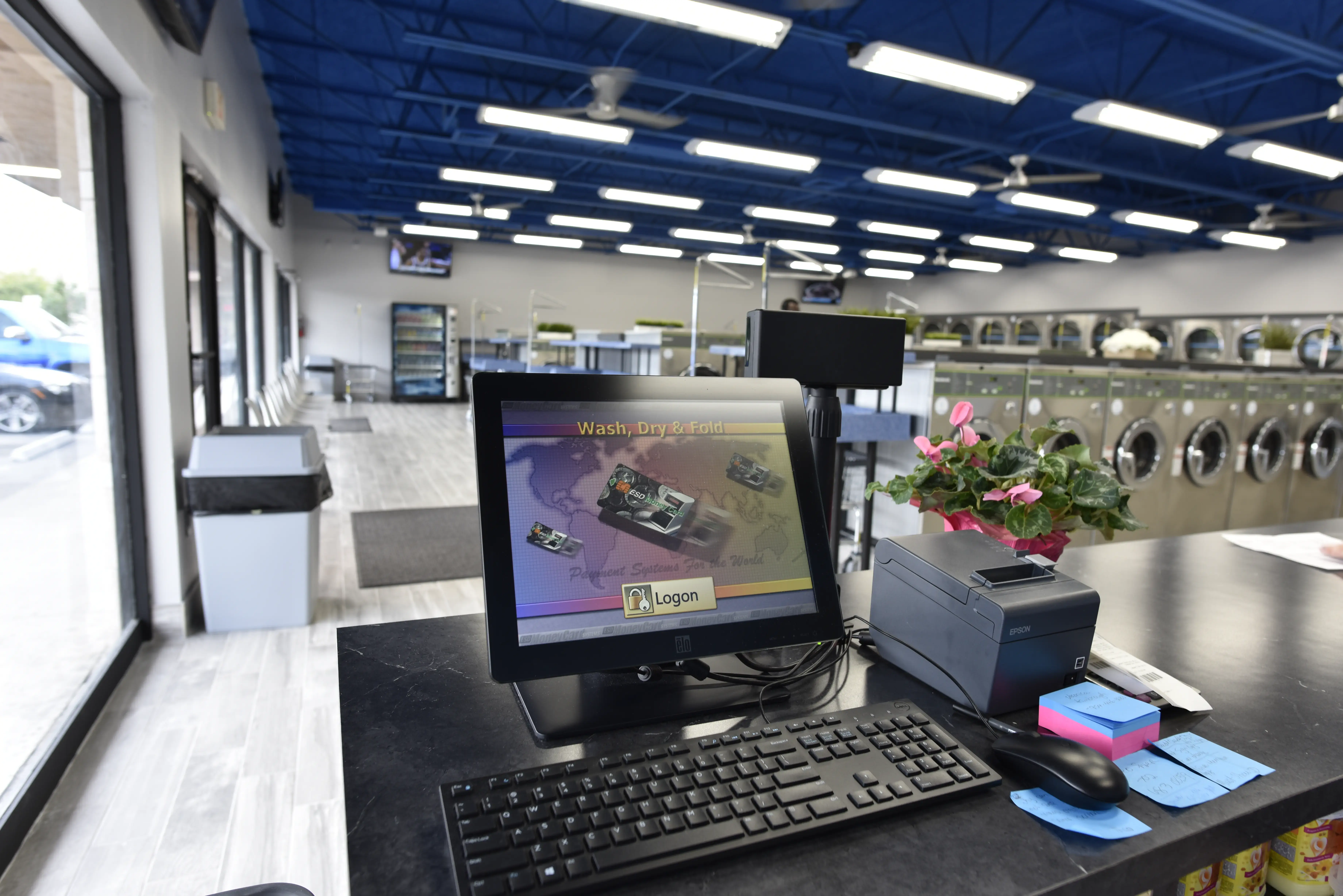 Mega Coin Laundry/Laundromart - Image 6