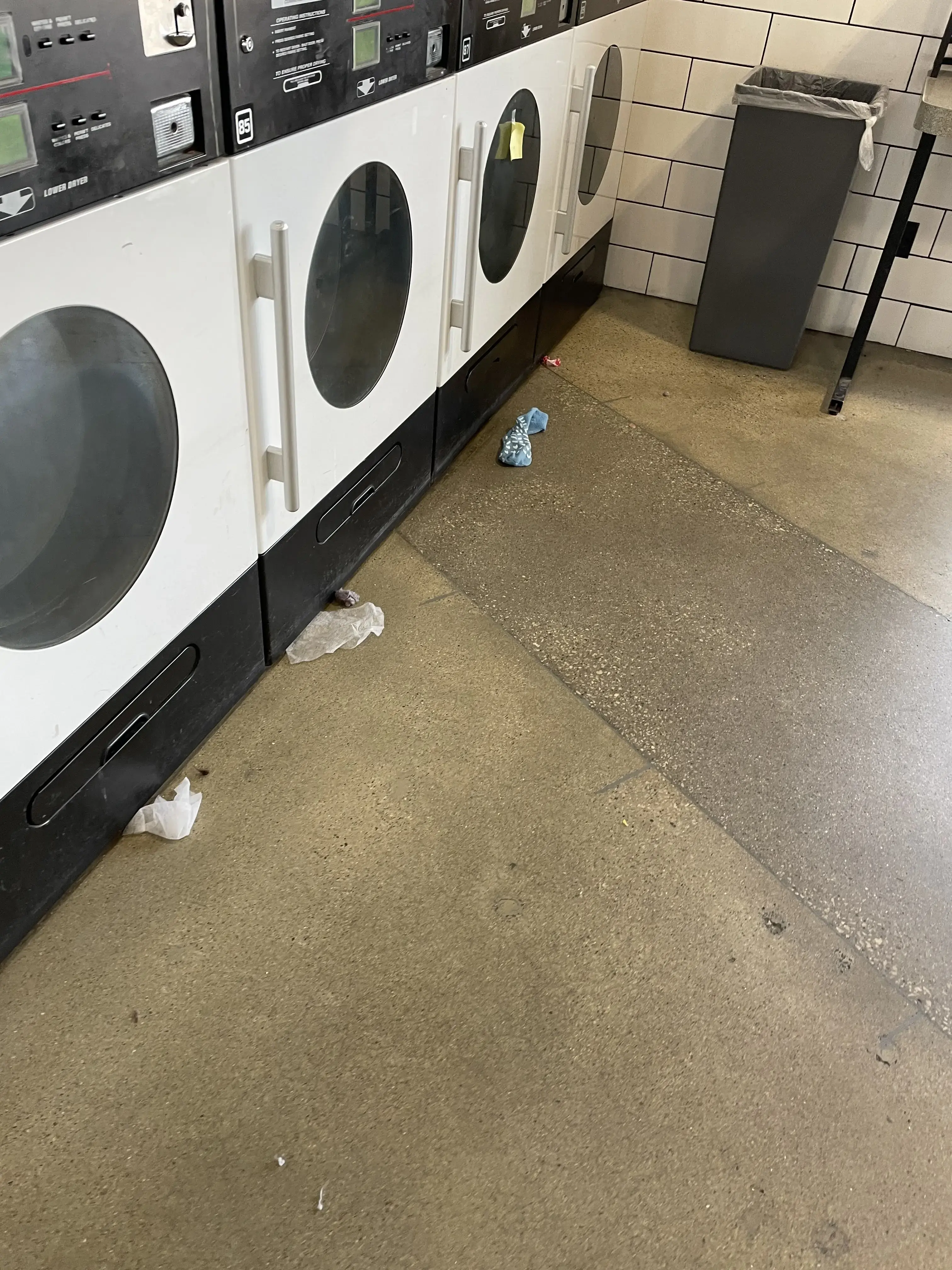 Mega Express Laundry - Image 15