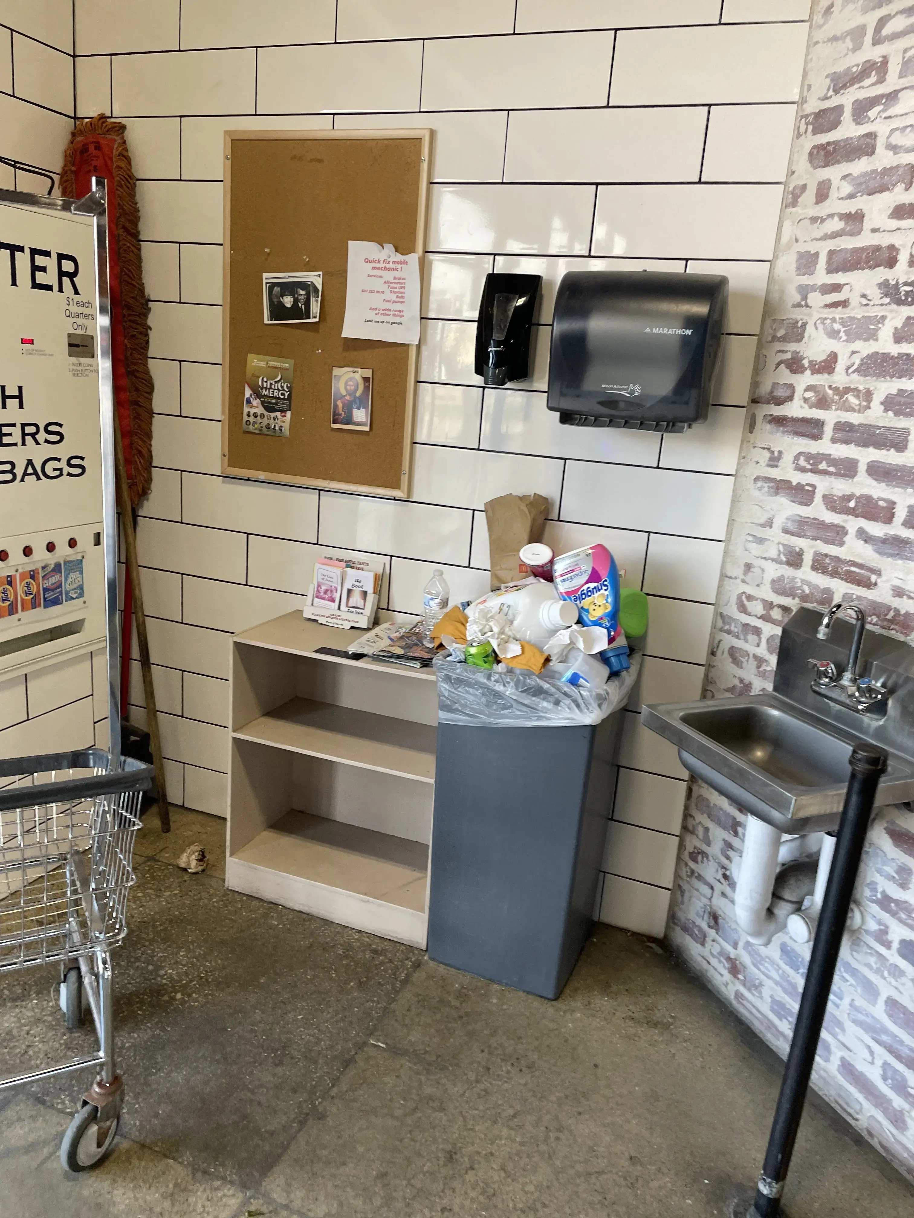 Mega Express Laundry thumbnail 6