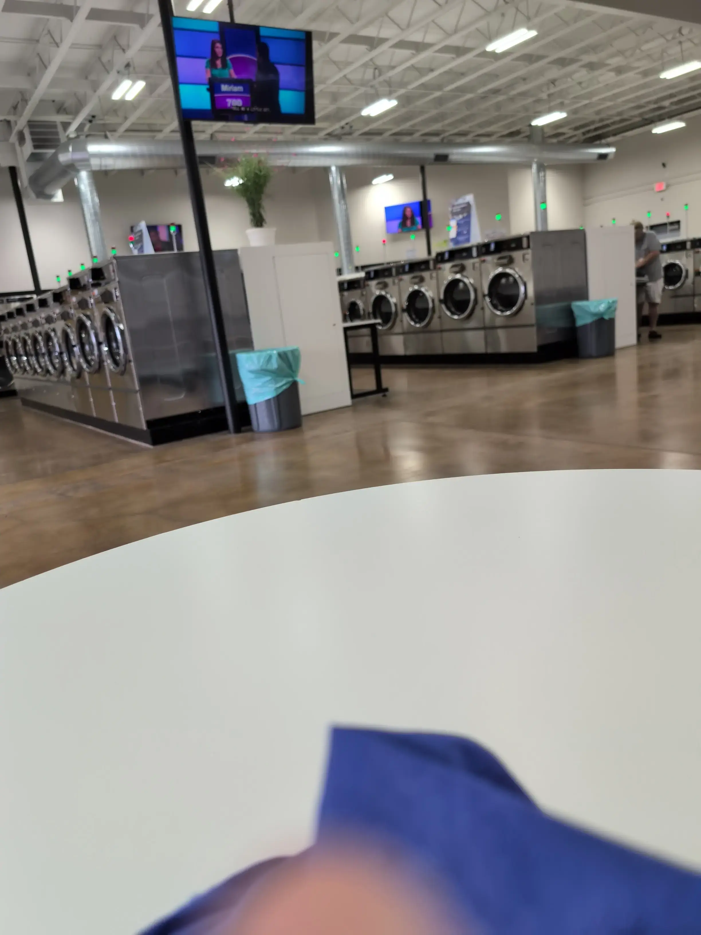 Mega Laundromat thumbnail 8