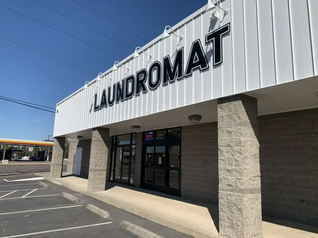 Mega Laundromat thumbnail 6