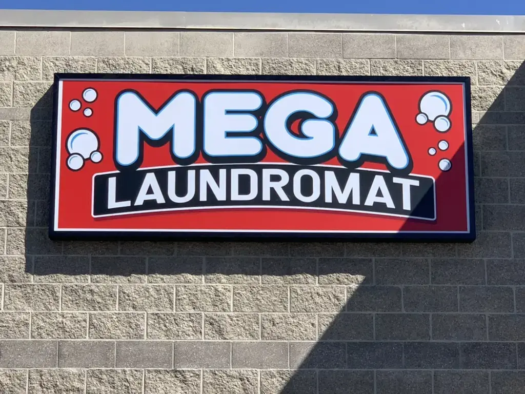Mega Laundromat - Image 4