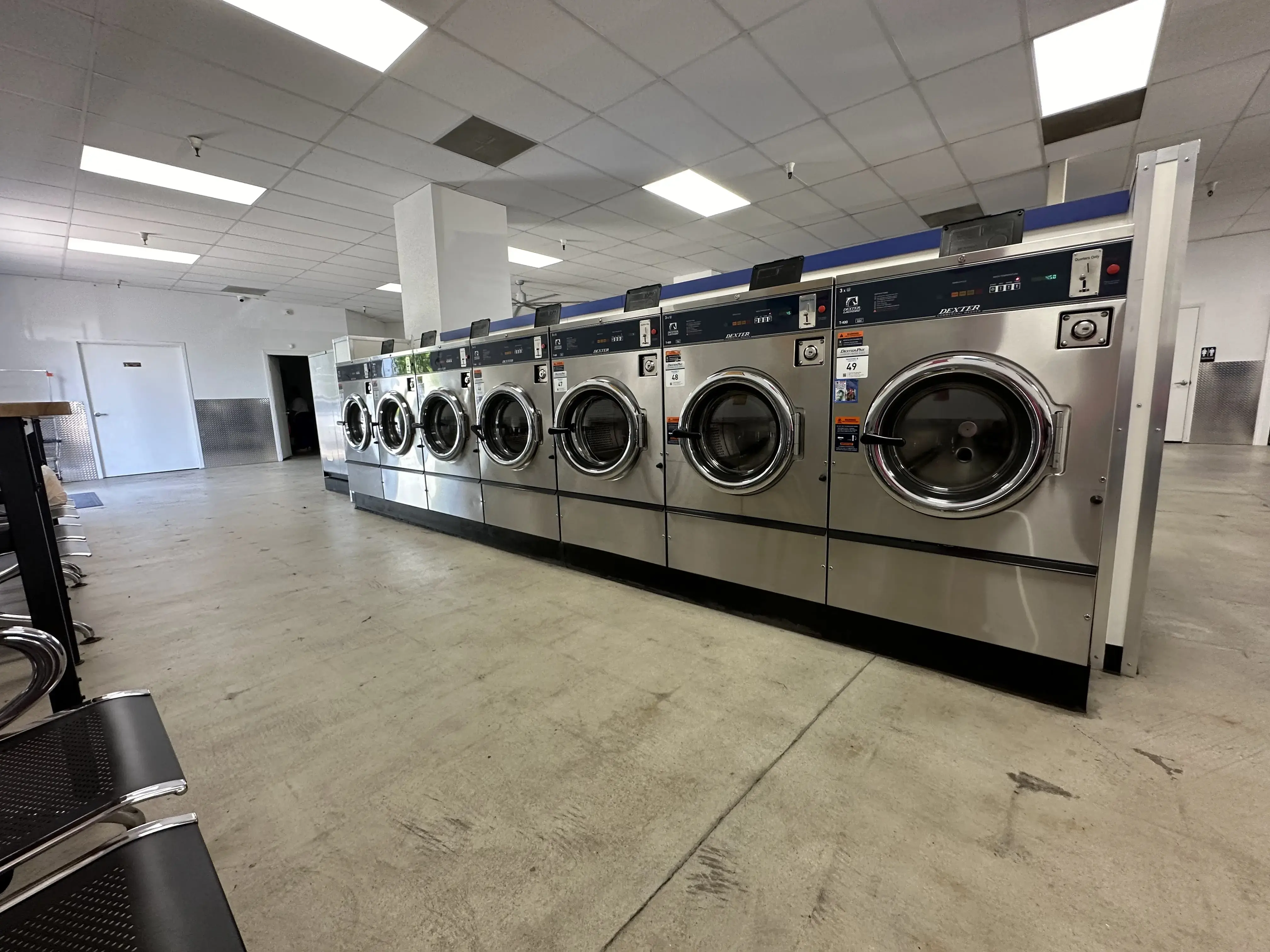 Mega Lavanderia - Image 18