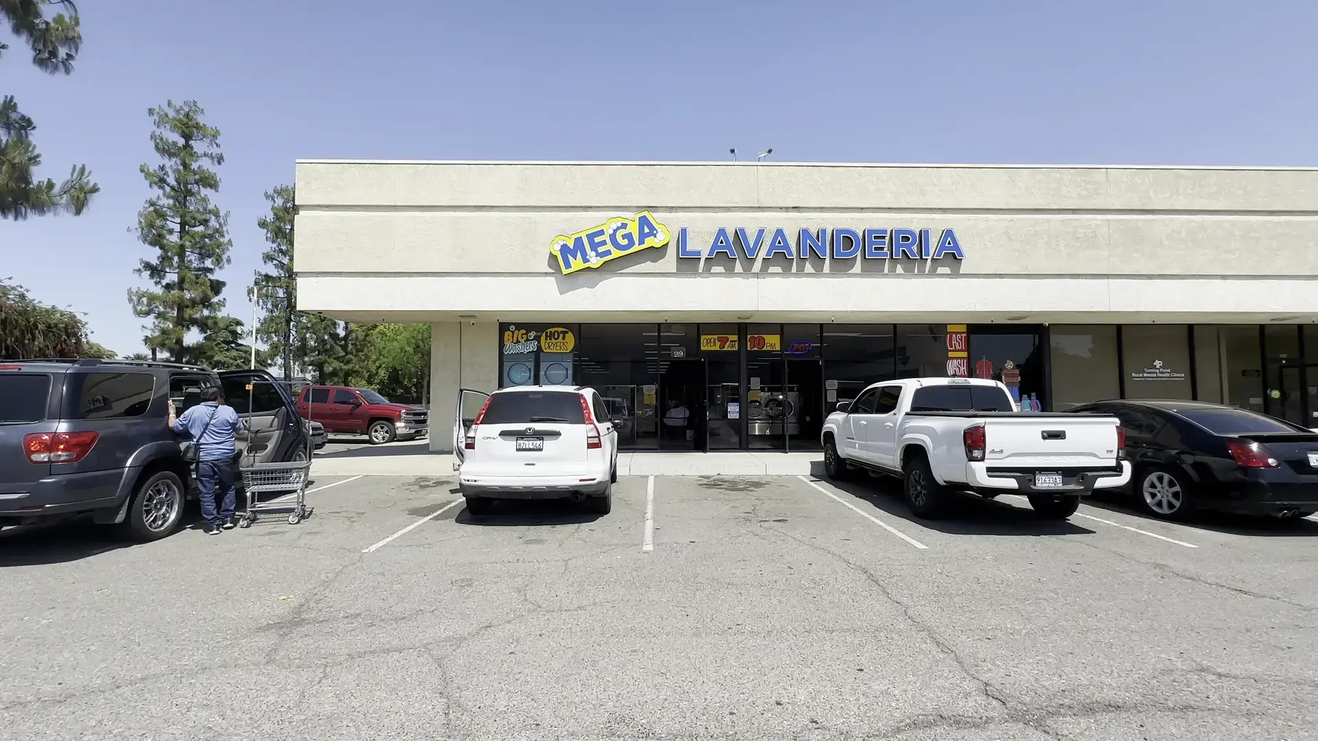 Mega Lavanderia - Image 15