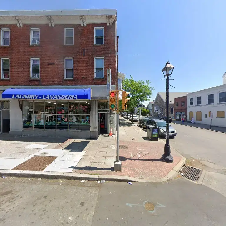 Mega-Mat Laundromat - Image 12