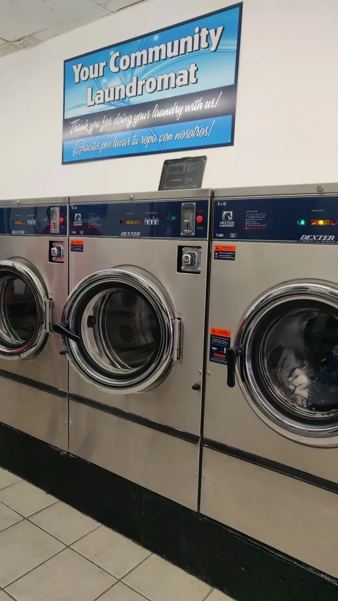 Mega-Mat Laundromat - Image 4