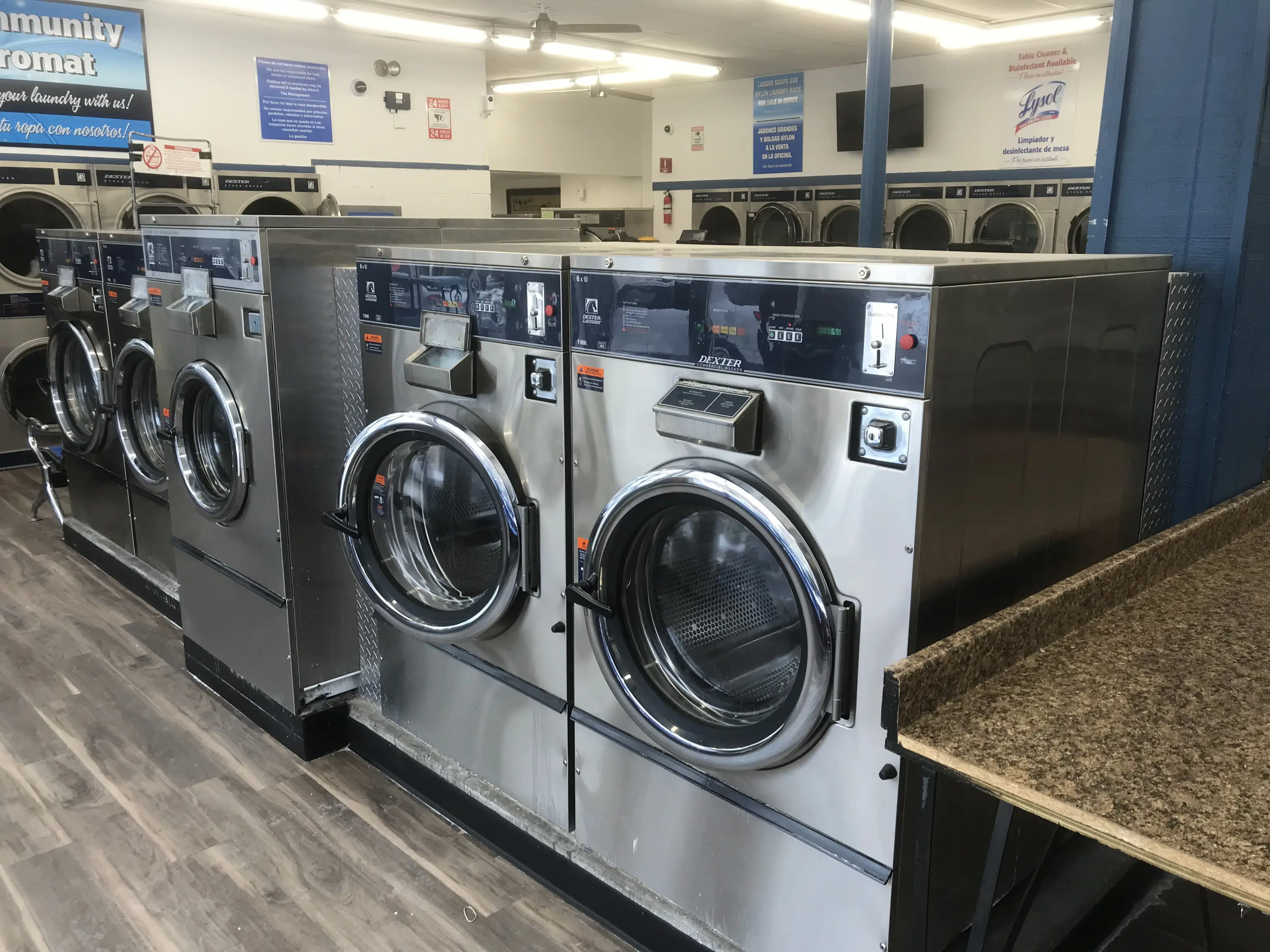 Mega-Mat Laundromat - Image 8