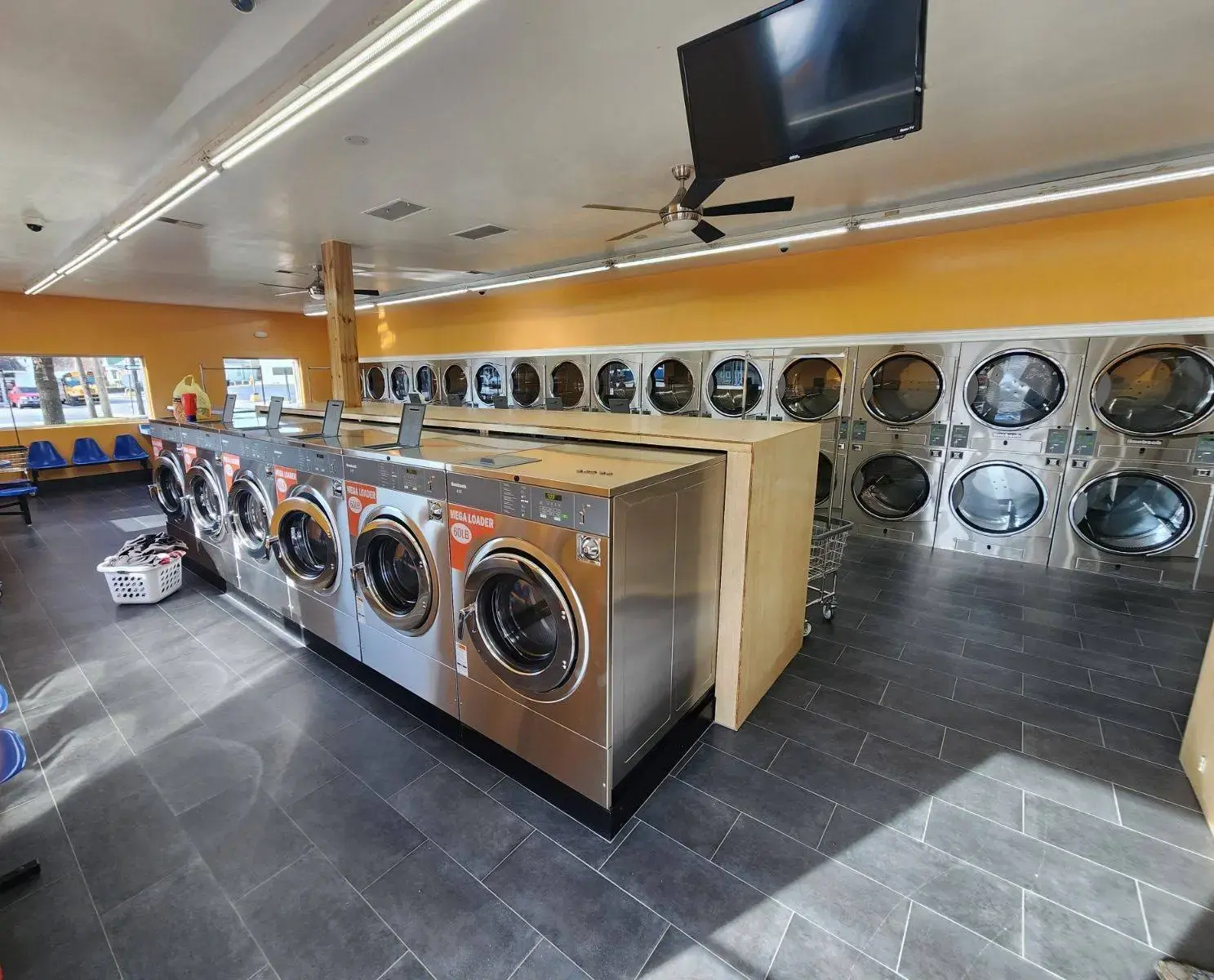 Megawash Laundromat #2 thumbnail 6