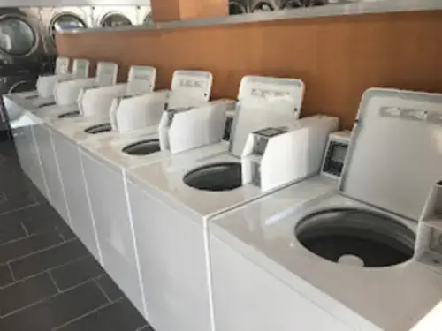 MegaWash Laundromat thumbnail 5